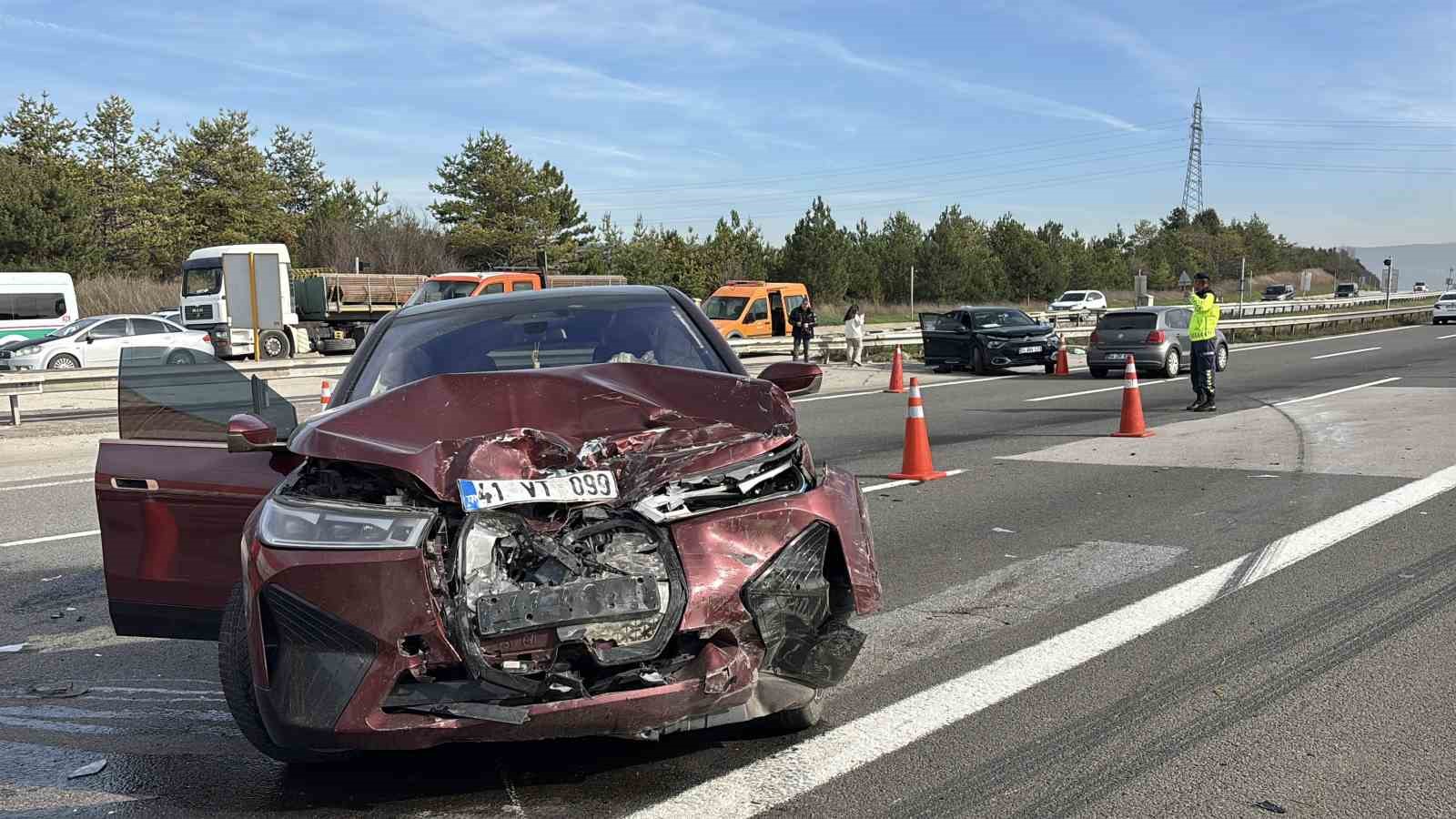 temin-bolu-gecisinde-feci-kaza-1-olu-4-yarali