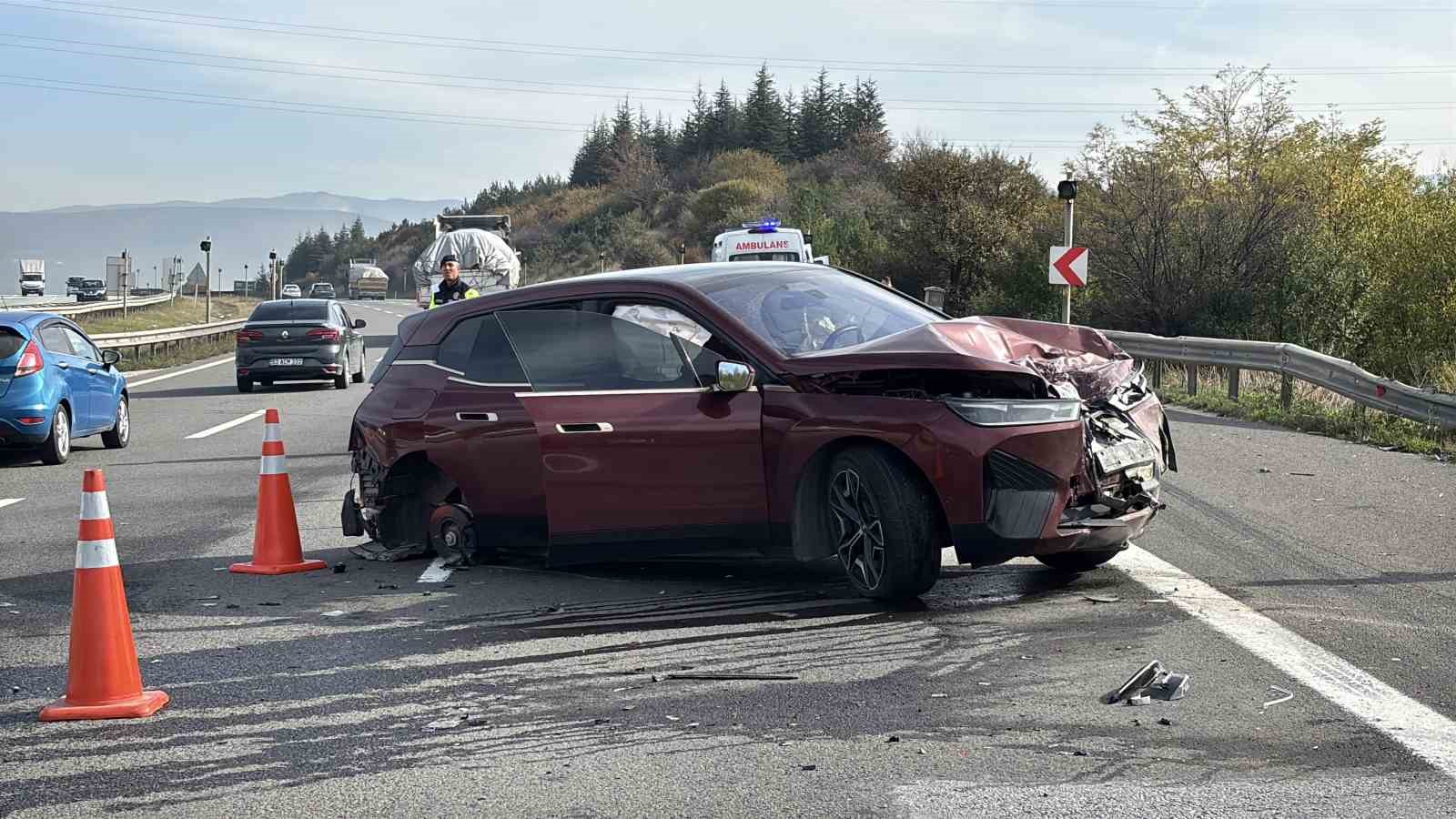 temin-bolu-gecisinde-feci-kaza-1-olu-4-yarali