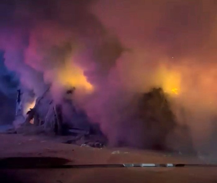 tir-alev-alev-yandi-yol-3-saat-kapali-kaldi