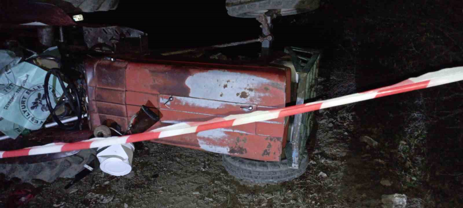 tokatta-devrilen-traktorun-surucusu-hayatini-kaybetti