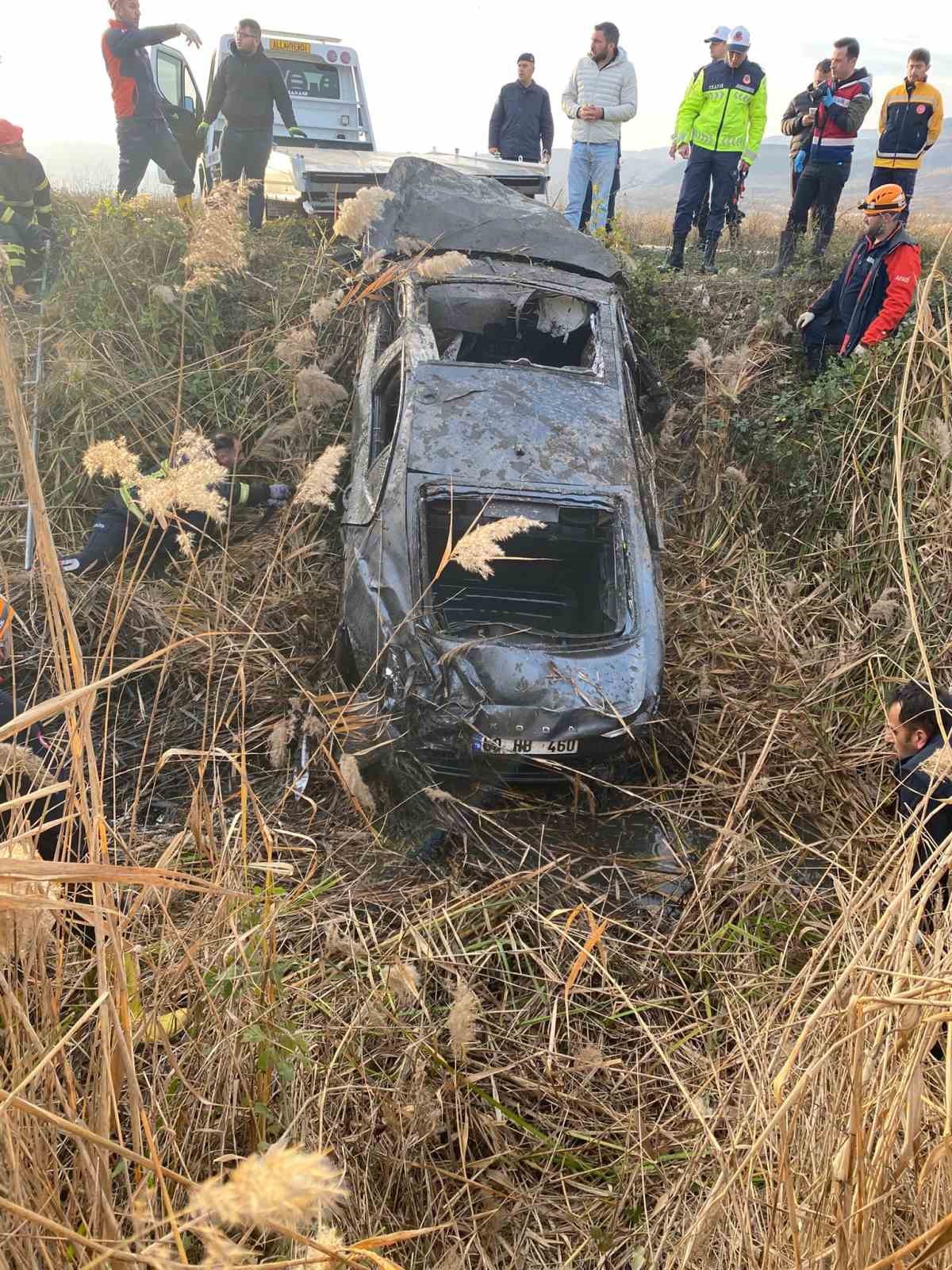 tokatta-feci-kaza-2-olu-1-yarali