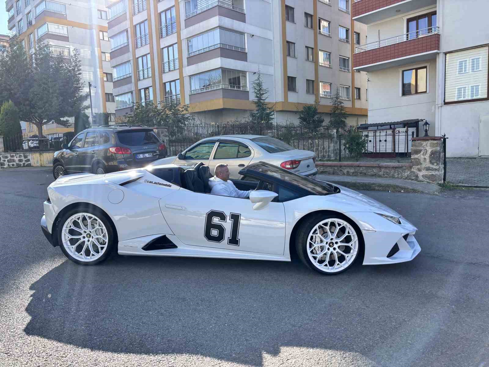 trabzona-lamborghini-ile-geldi-koy-yollarinda-ilgi-odagi-oldu