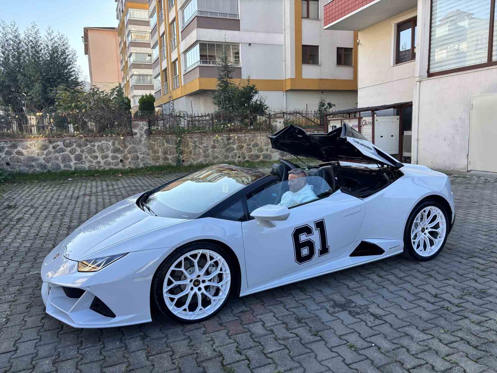 trabzona-lamborghini-ile-geldi-koy-yollarinda-ilgi-odagi-oldu