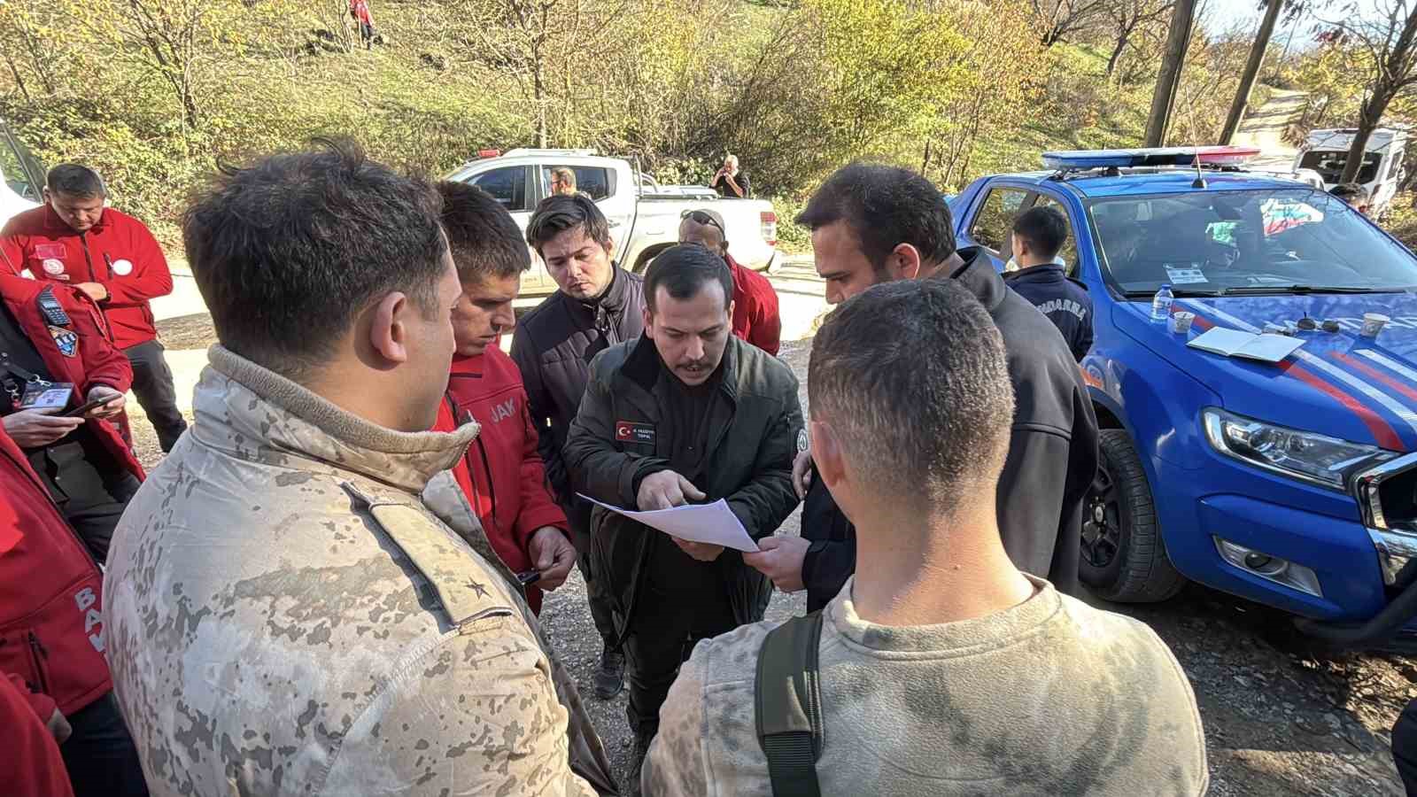 tum-ekipler-88-yasindaki-orhan-amcayi-bulmak-icin-seferber-oldu