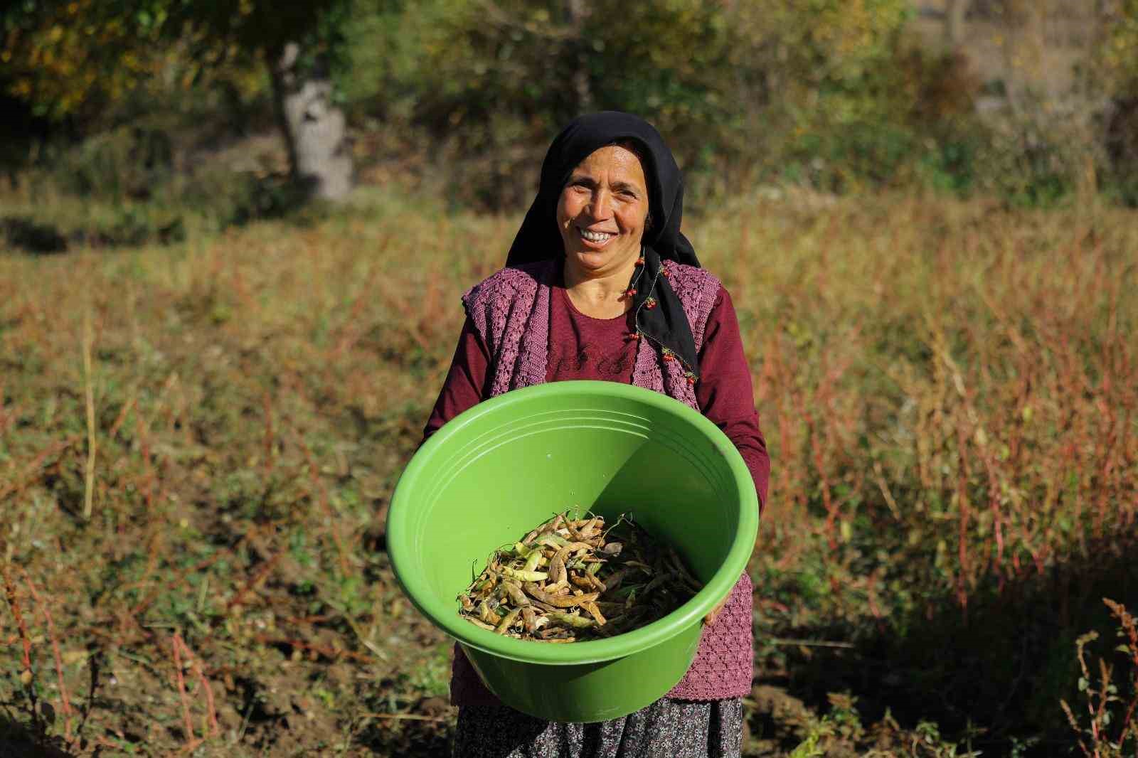 ureticiden-ihtiyac-sahiplerine-uzanan-dayanisma-agi