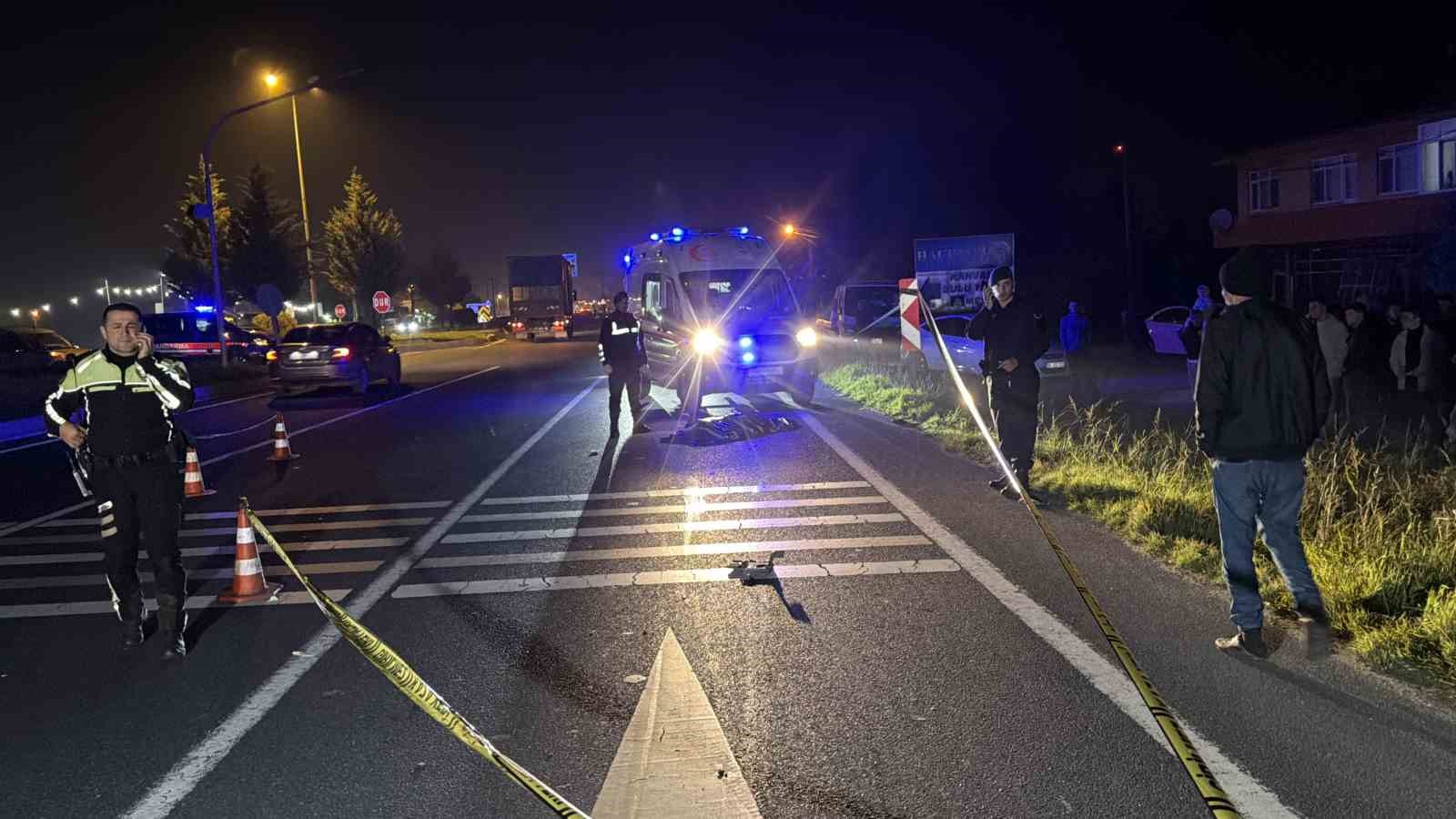 yolun-karsisina-gecerken-kamyonetin-carptigi-kadin-hayatini-kaybetti