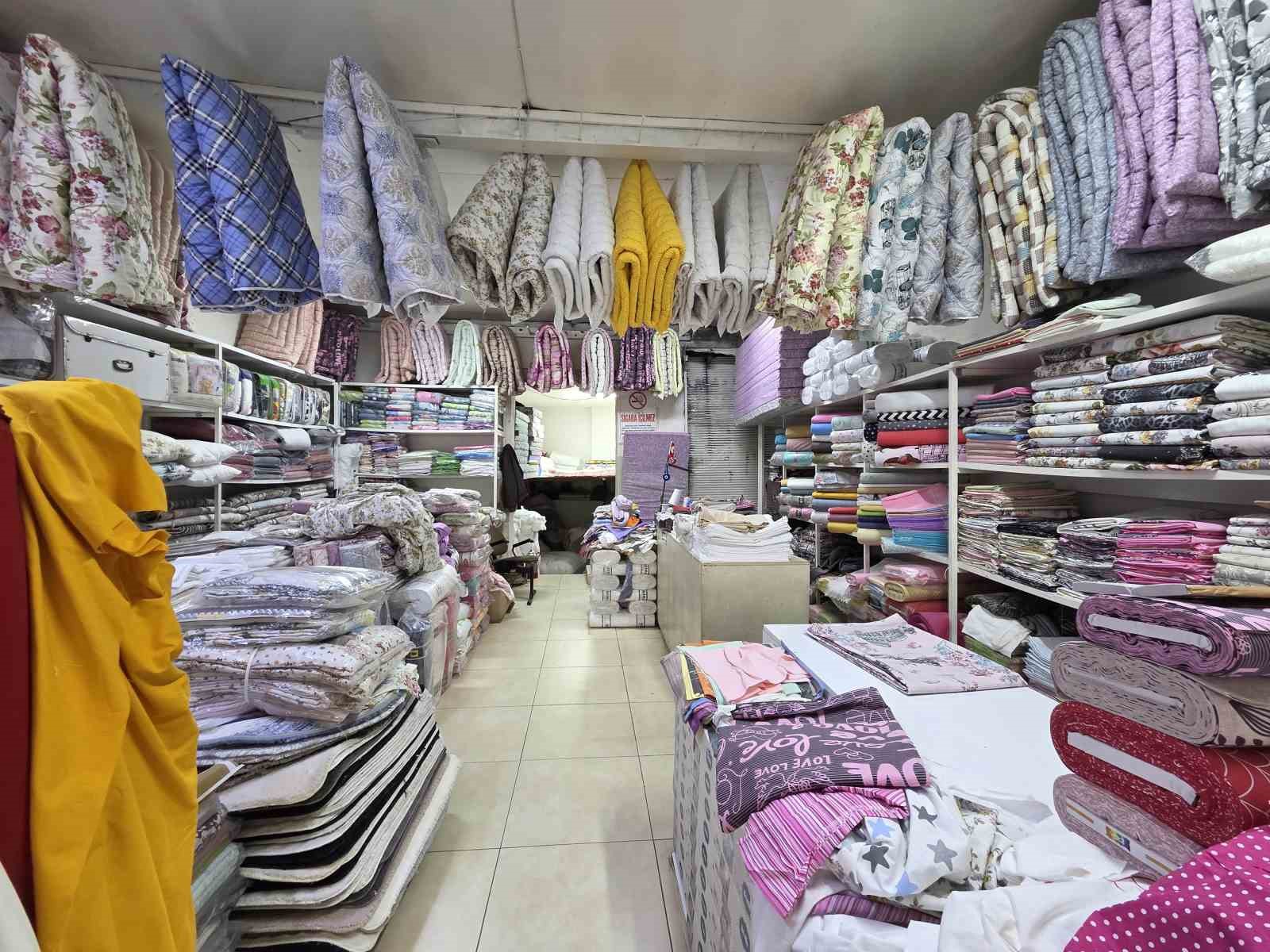 yorgancilar-son-ilmeklerini-atiyor-en-genc-usta-52-yasinda