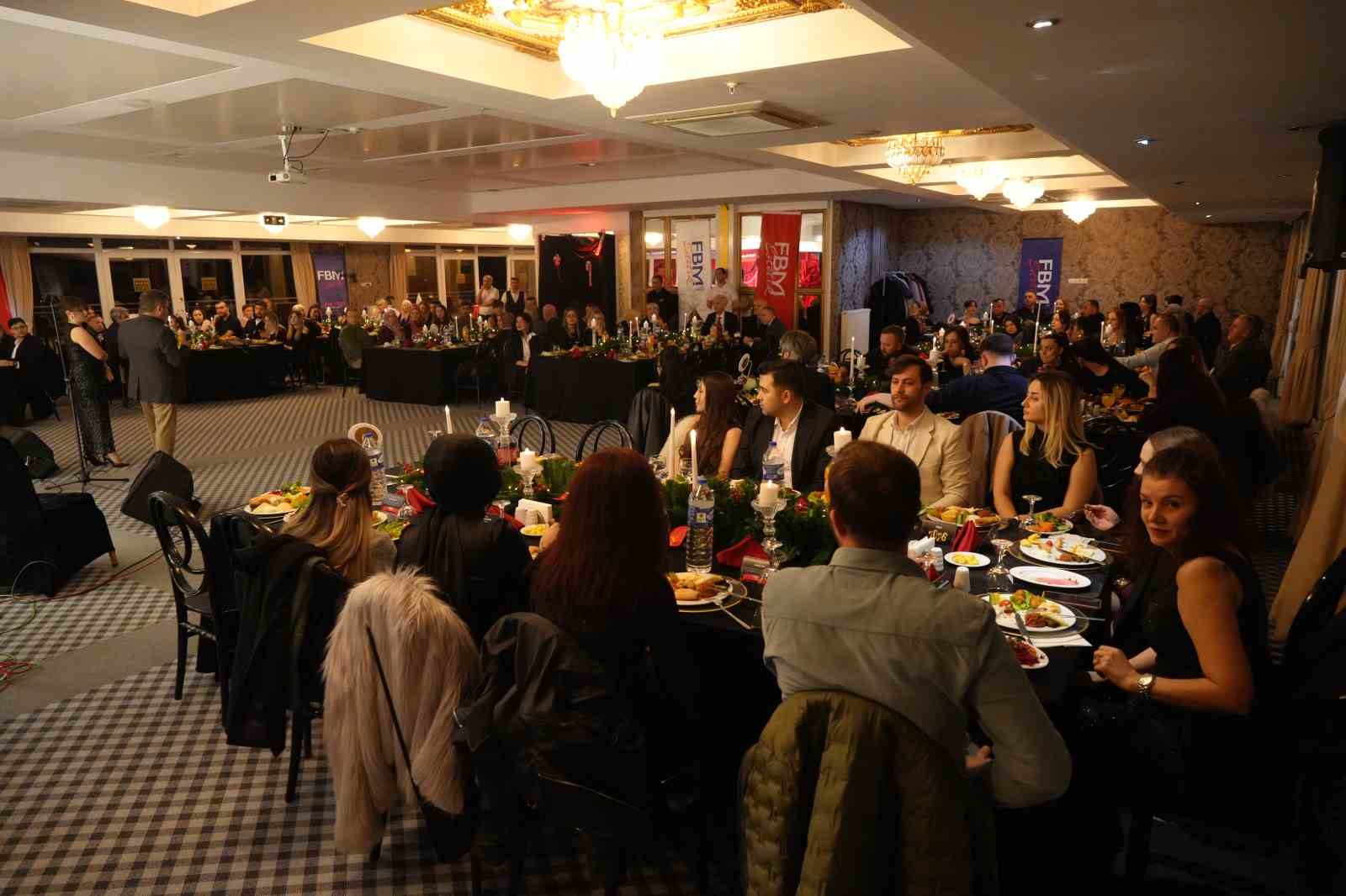 2025te-en-cok-yuz-genclestirme-ameliyati-yapildi