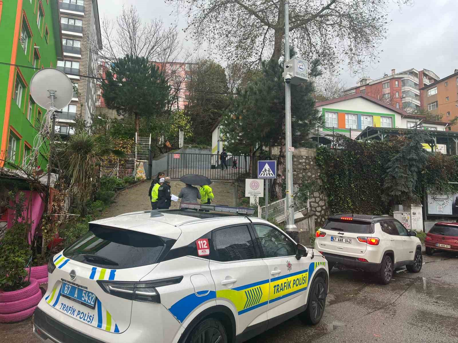 anaokulu-onunde-kayan-kamyonet-4-yasindaki-cocugun-olumune-yol-acti