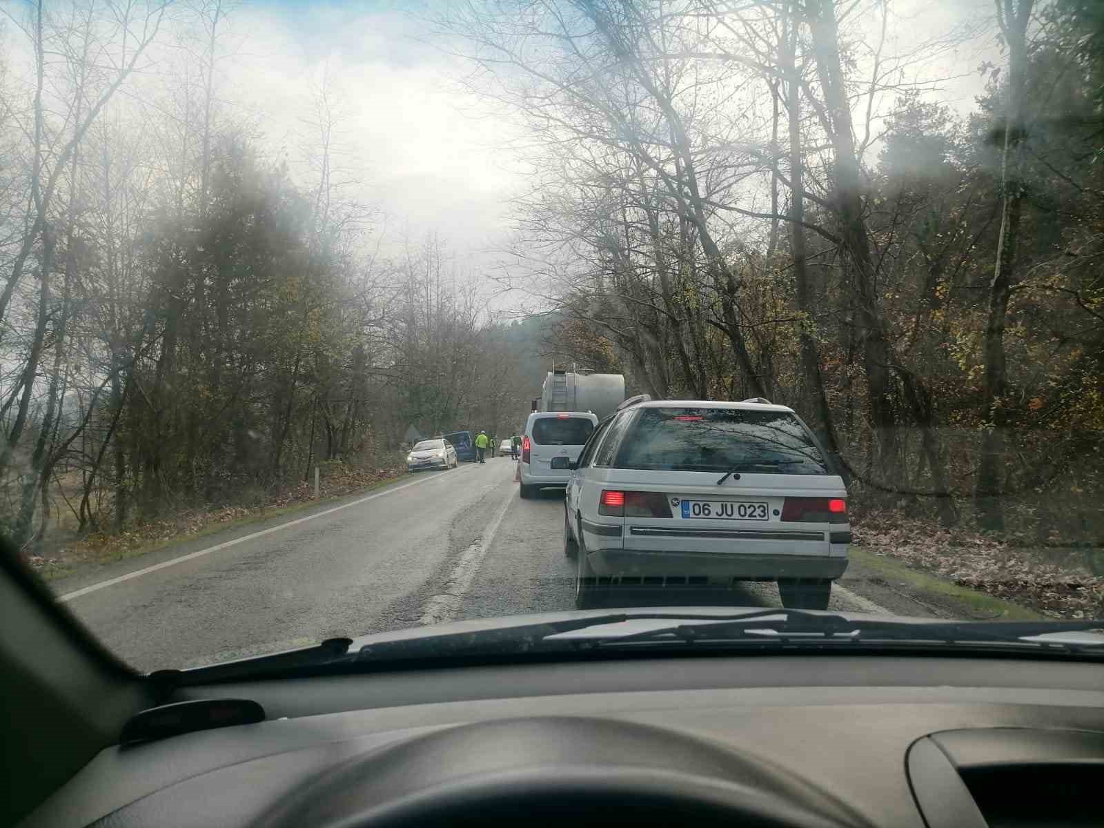 ayni-yolda-5-saat-arayla-iki-kaza-3-yarali