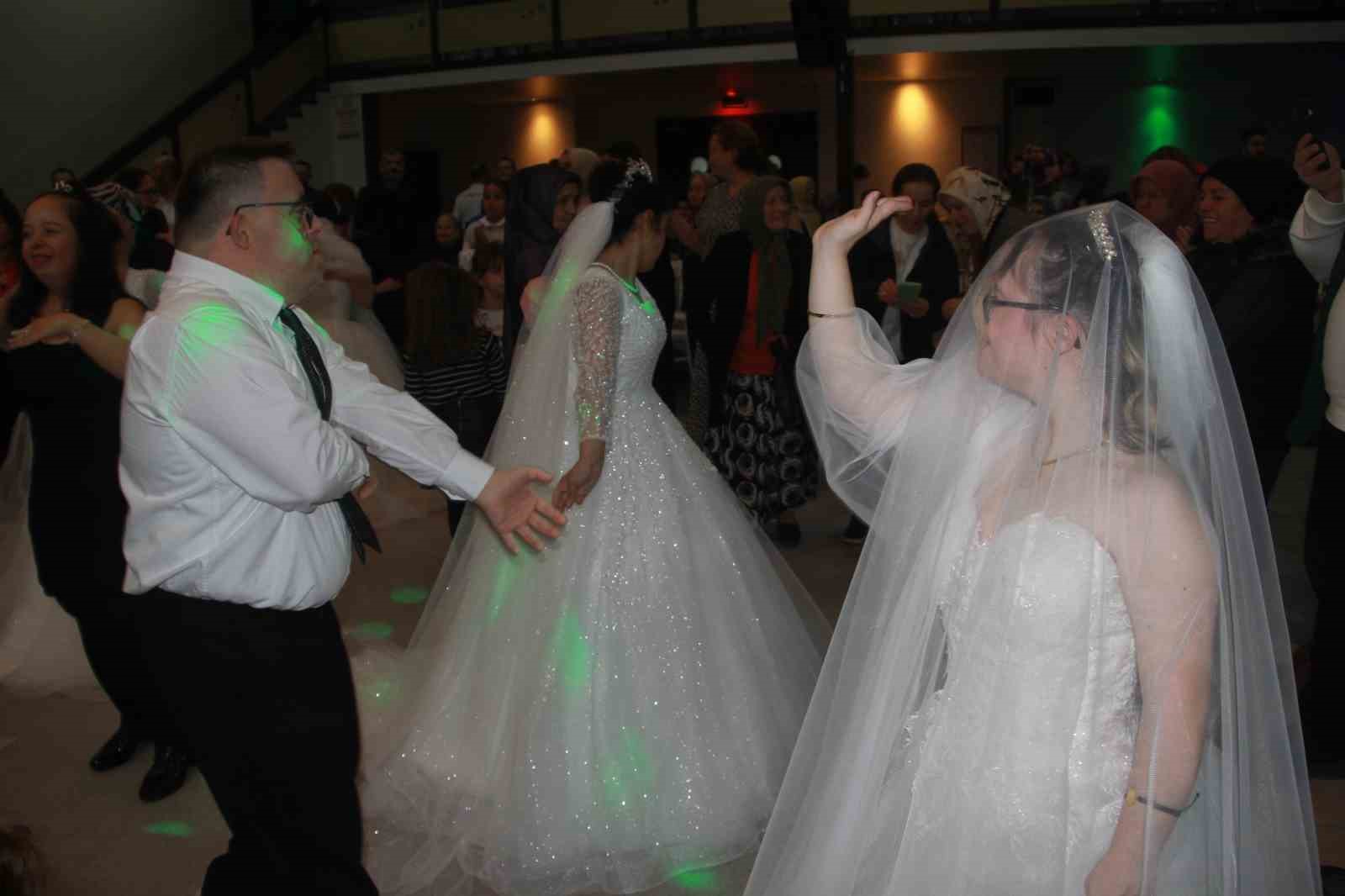 bir-hayal-7-mutluluga-donustu-down-sendromlu-genc-kizlara-temsili-dugun