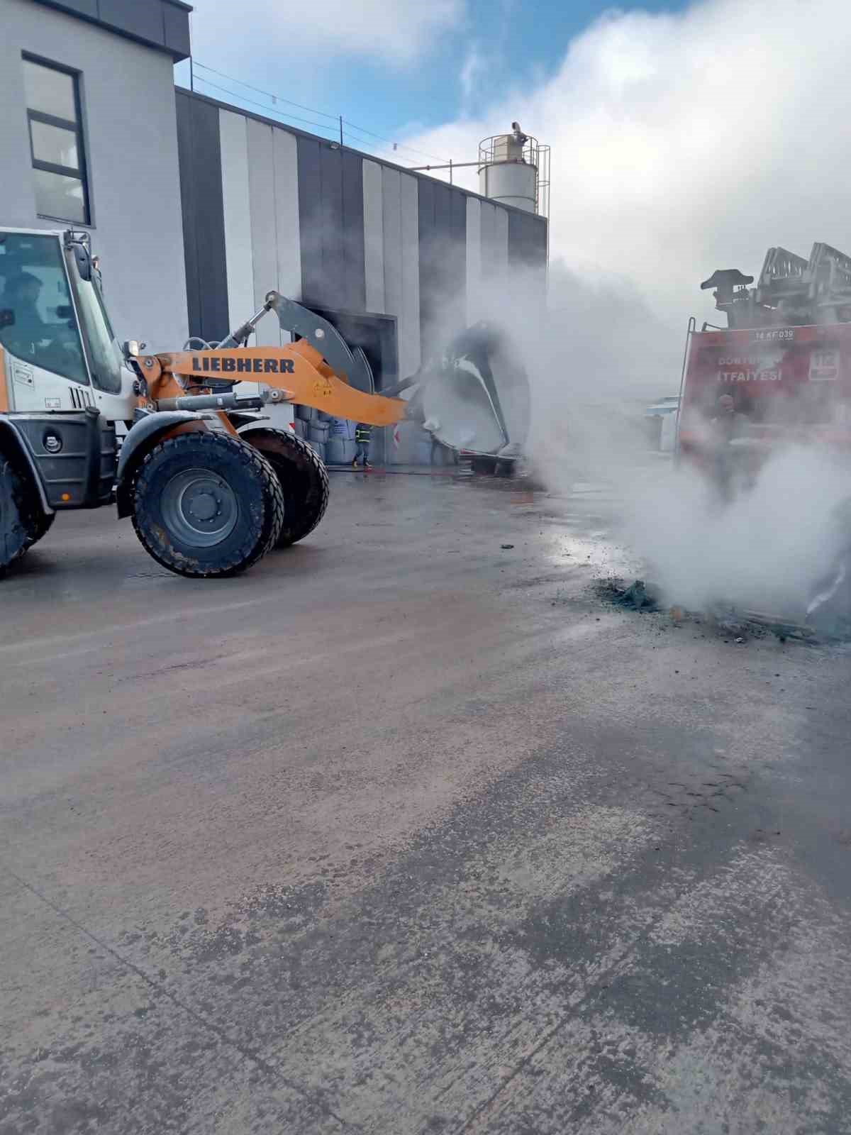 boluda-fabrika-yangini-buyumeden-sonduruldu