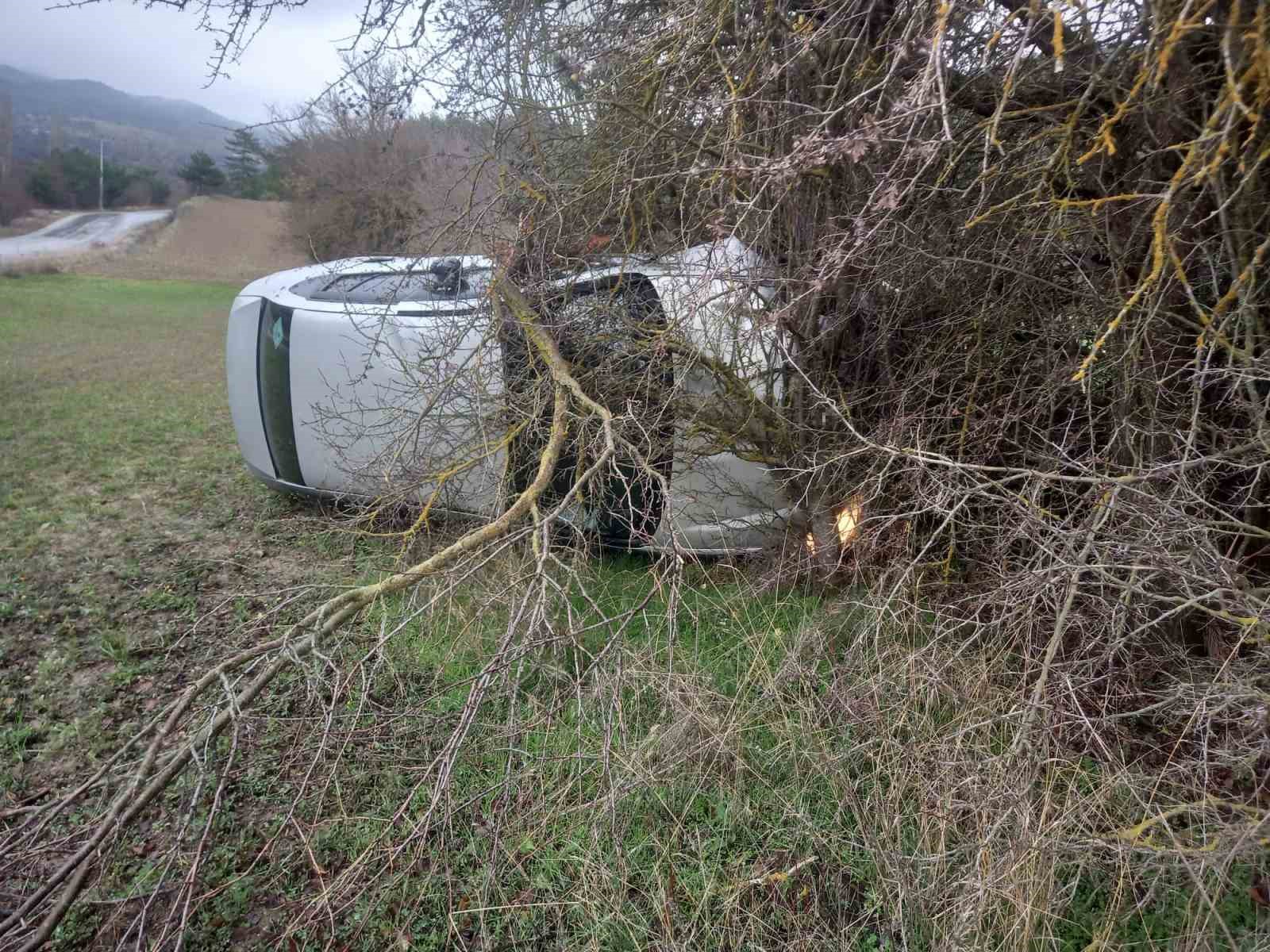 boluda-takla-atan-otomobil-metrelerce-suruklendi