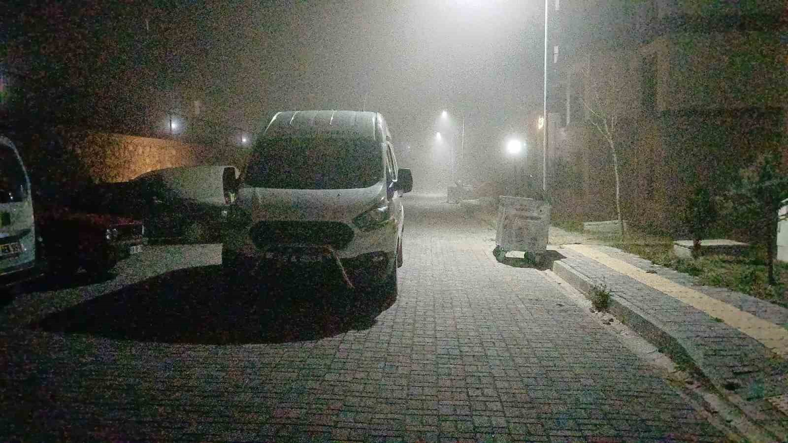 corumda-park-halindeki-otomobil-kursunlandi