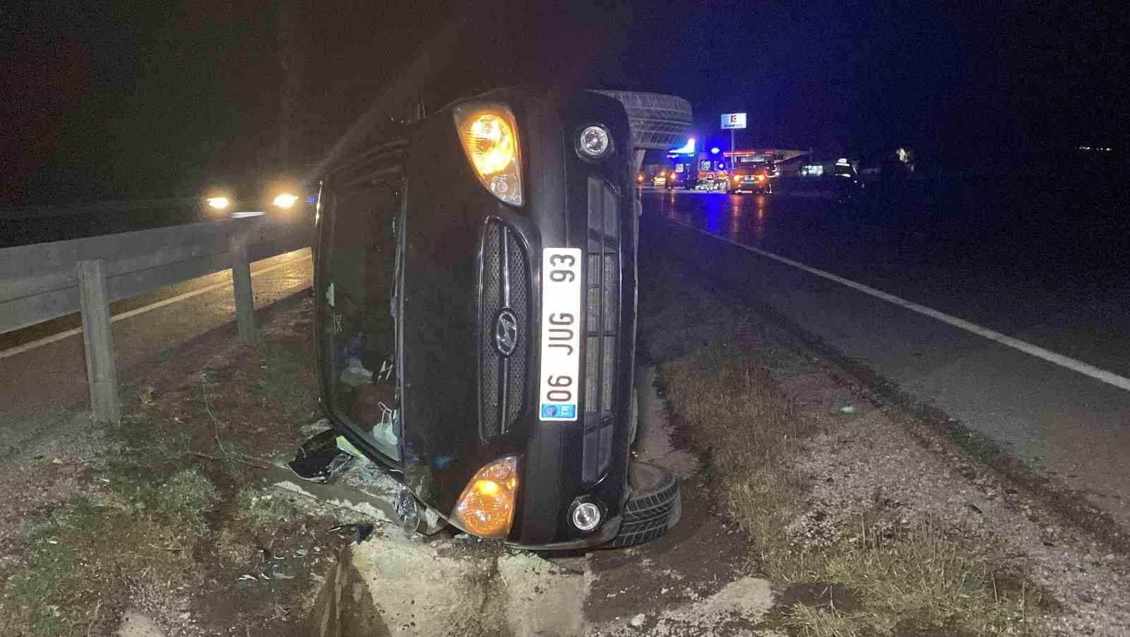 corumda-refuje-carpan-otomobil-yan-yatti-1i-bebek-3-yarali