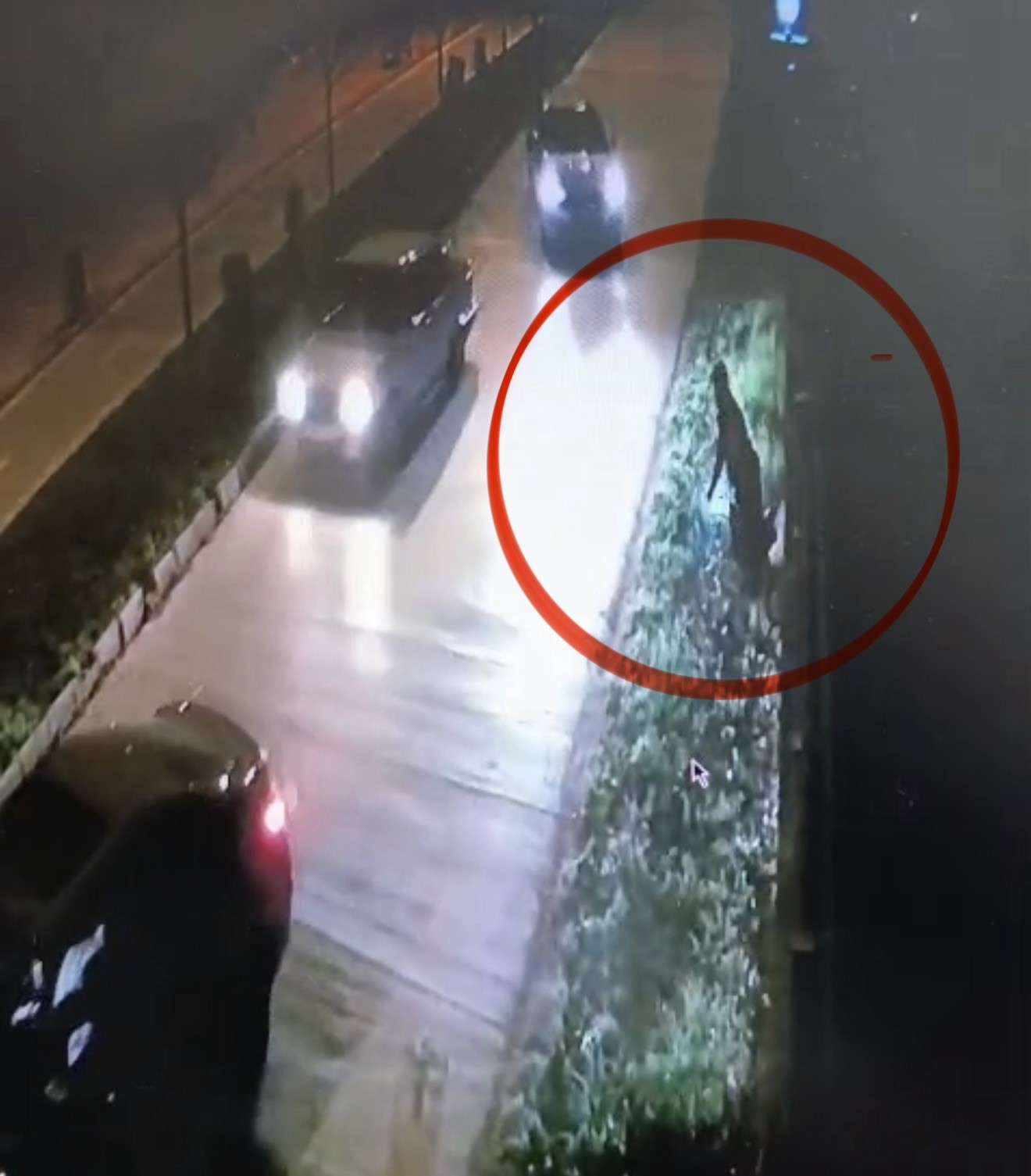 dehset-sacan-aracin-polise-carpma-ani-kameraya-yansidi