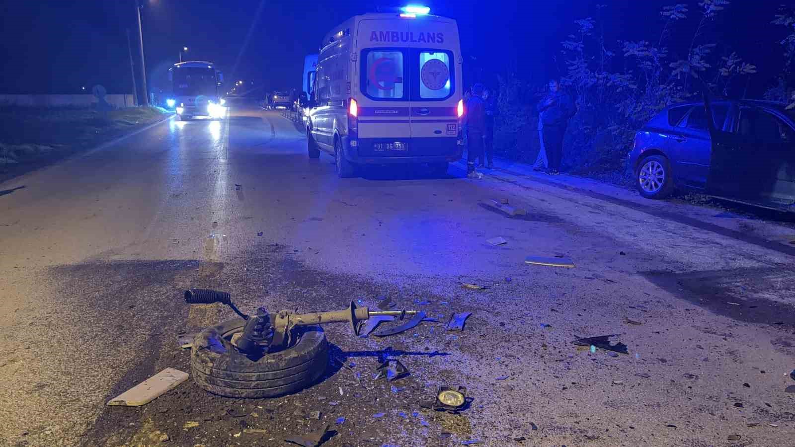 duzcede-minibus-ile-otomobil-carpisti-3-yarali