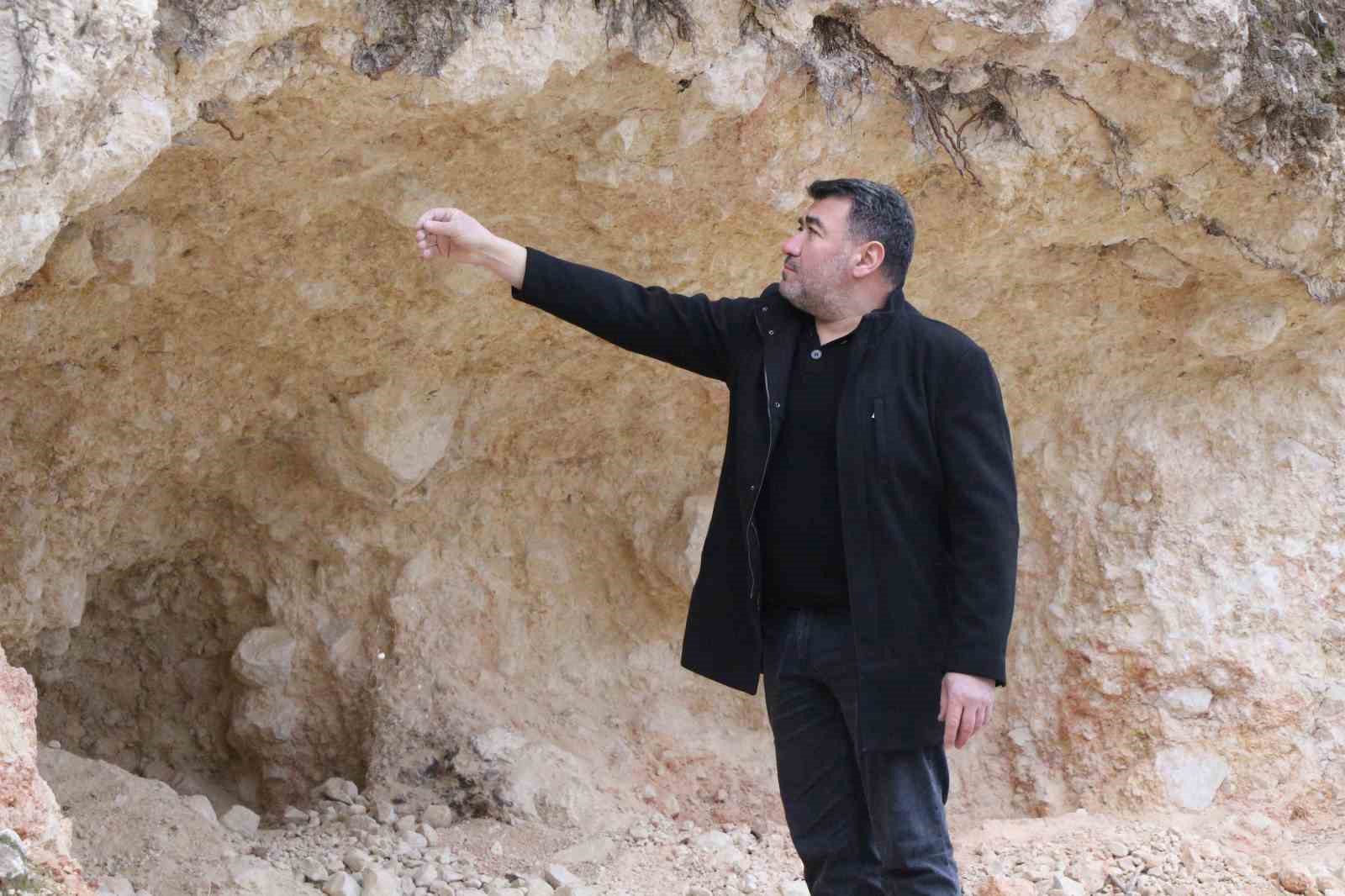 ferhat-diyari-amasyada-pekmez-icin-dagi-deldiler-goren-sasti-kaldi