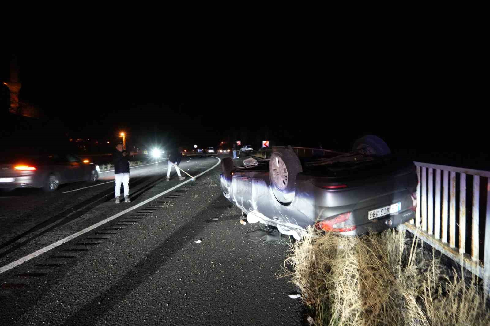 gumushanede-otomobil-takla-atti-5-yarali