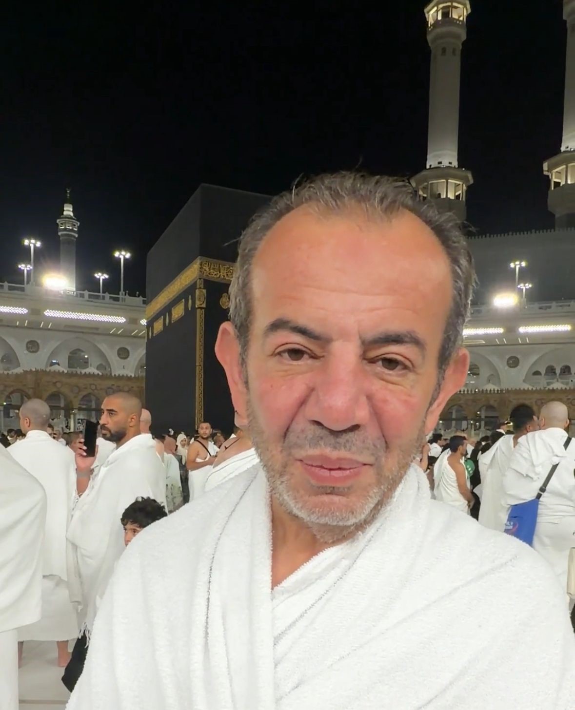 iki-sehrin-belediye-baskanlarinin-atismasi-devam-ediyor-kabeyi-de-sov-alanina-cevirmis