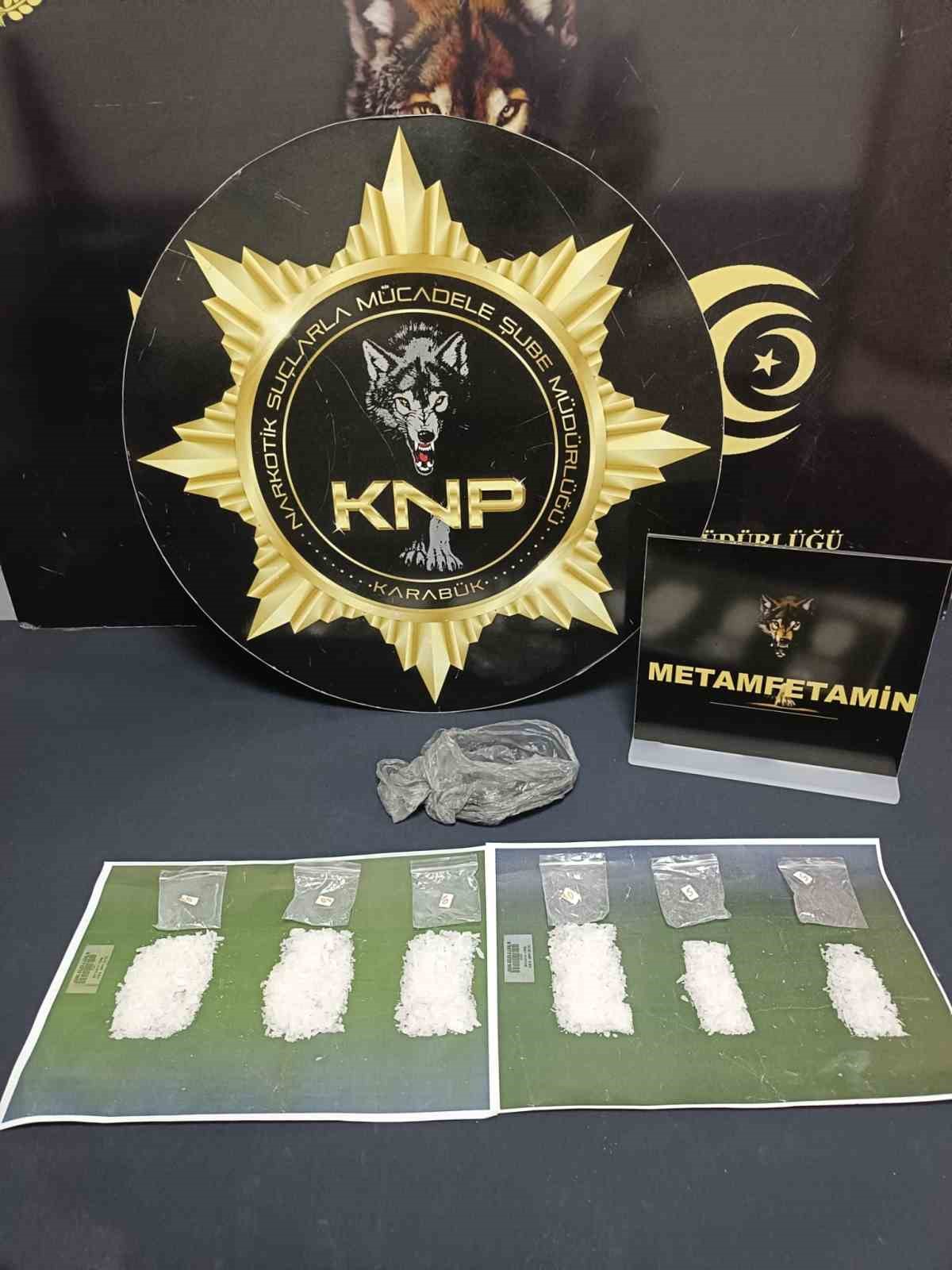 karabukte-uyusturucu-saticilarina-darbe