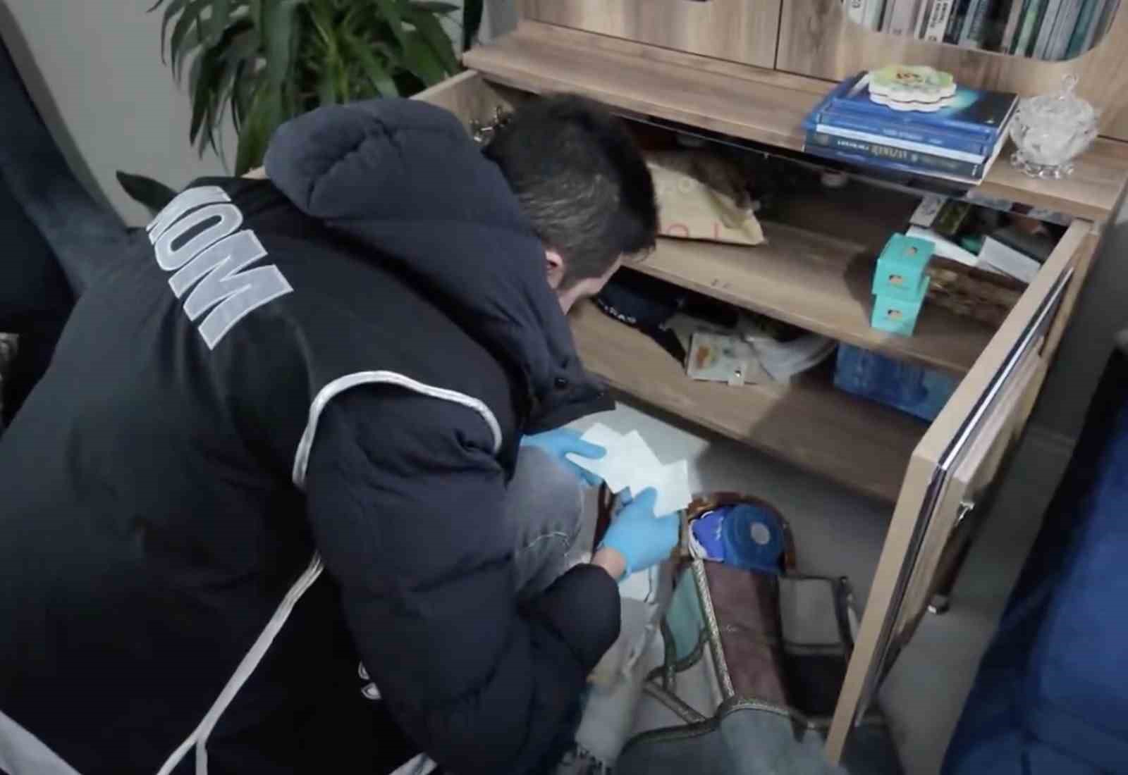 kastamonuda-deas-operasyonu-4-gozalti