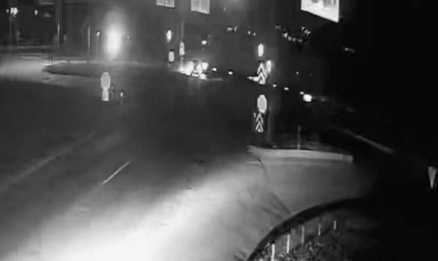 kirmizi-isik-ihlali-kazaya-sebep-oldu-o-anlar-kamerada