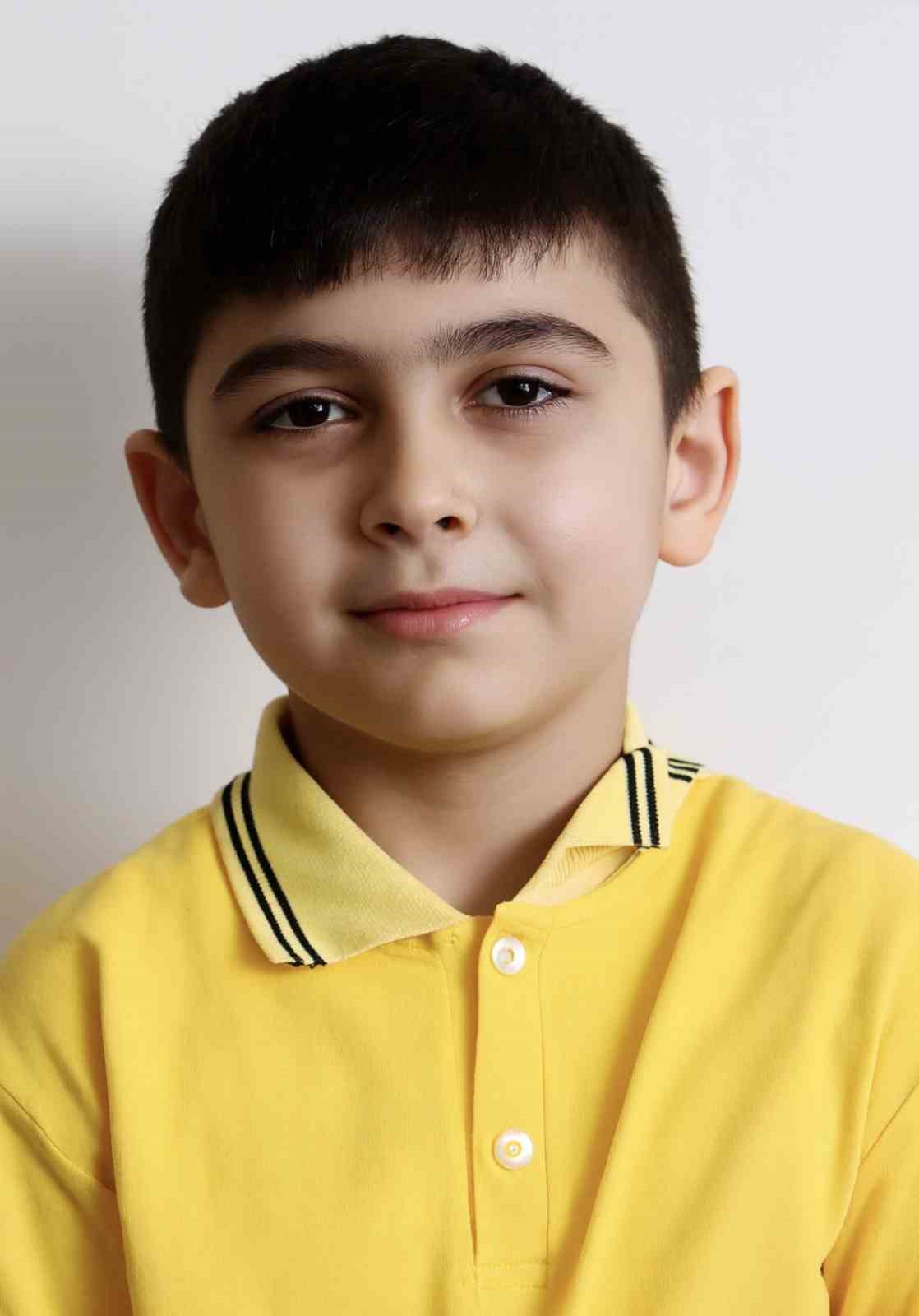 kolunu-silaj-makinesine-kaptiran-cocuk-hayatini-kaybetti