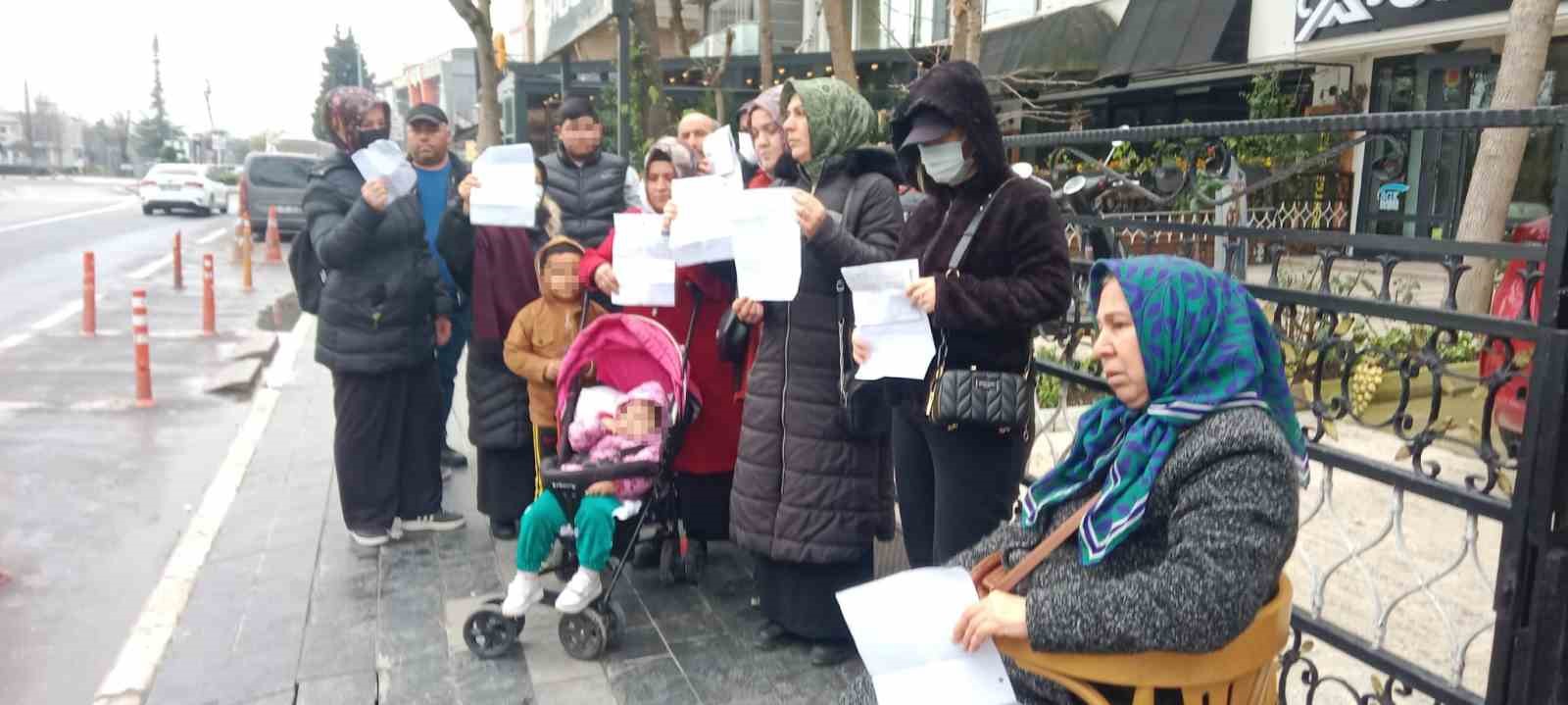 kuyumcu-magdurlarinin-eyleminde-yasli-kadin-fenalasti