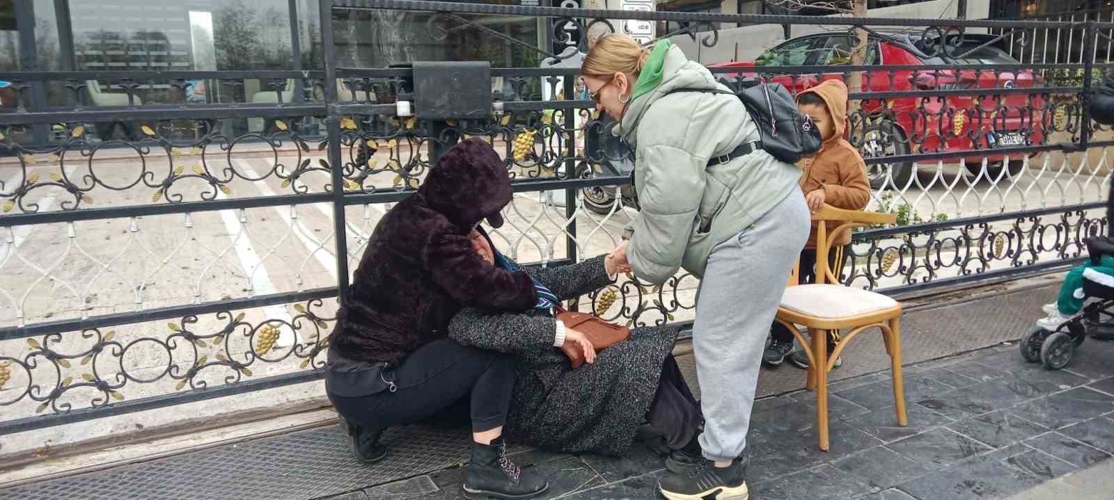 kuyumcu-magdurlarinin-eyleminde-yasli-kadin-fenalasti