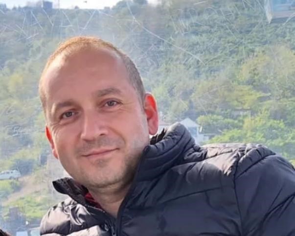 mezar-yeri-bakmaya-giderken-dereye-ucan-aracta-hayatlarini-kaybettiler