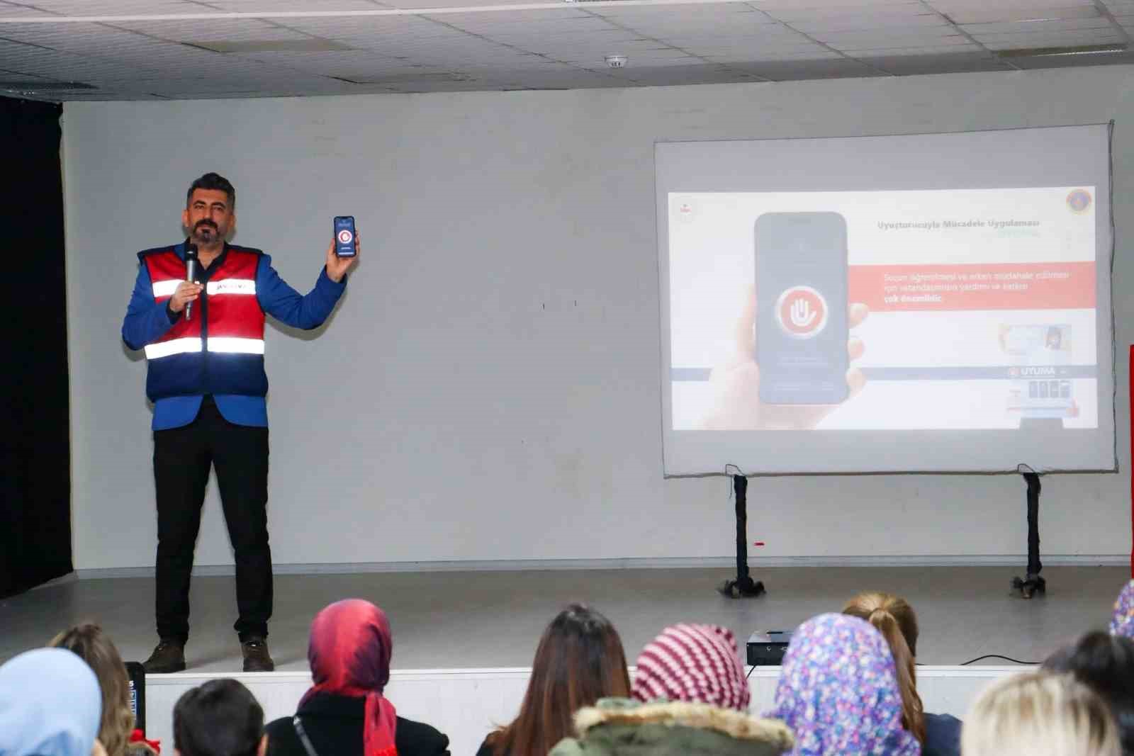 orduda-anneler-narkotik-suclara-karsi-bilgilendirildi