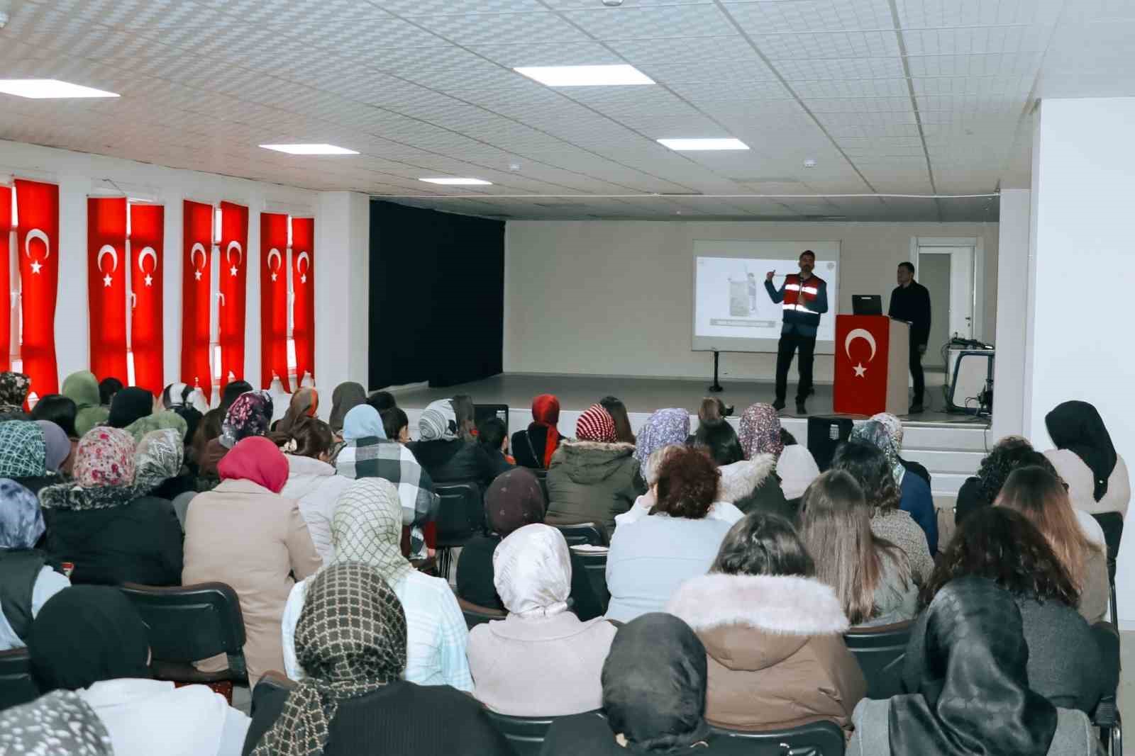 orduda-anneler-narkotik-suclara-karsi-bilgilendirildi