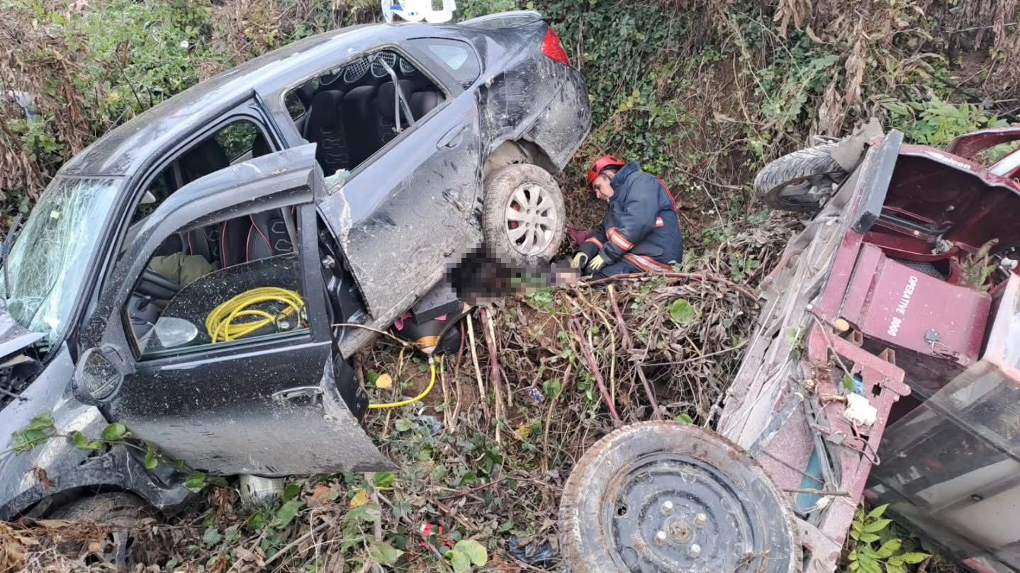 orduda-uc-tekerlekli-arac-ile-otomobil-carpisti-2-olu-1-yarali