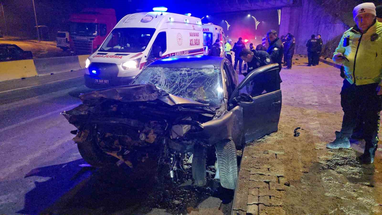 polisten-kacan-alkollu-surucu-kaza-yapinca-yakalandi