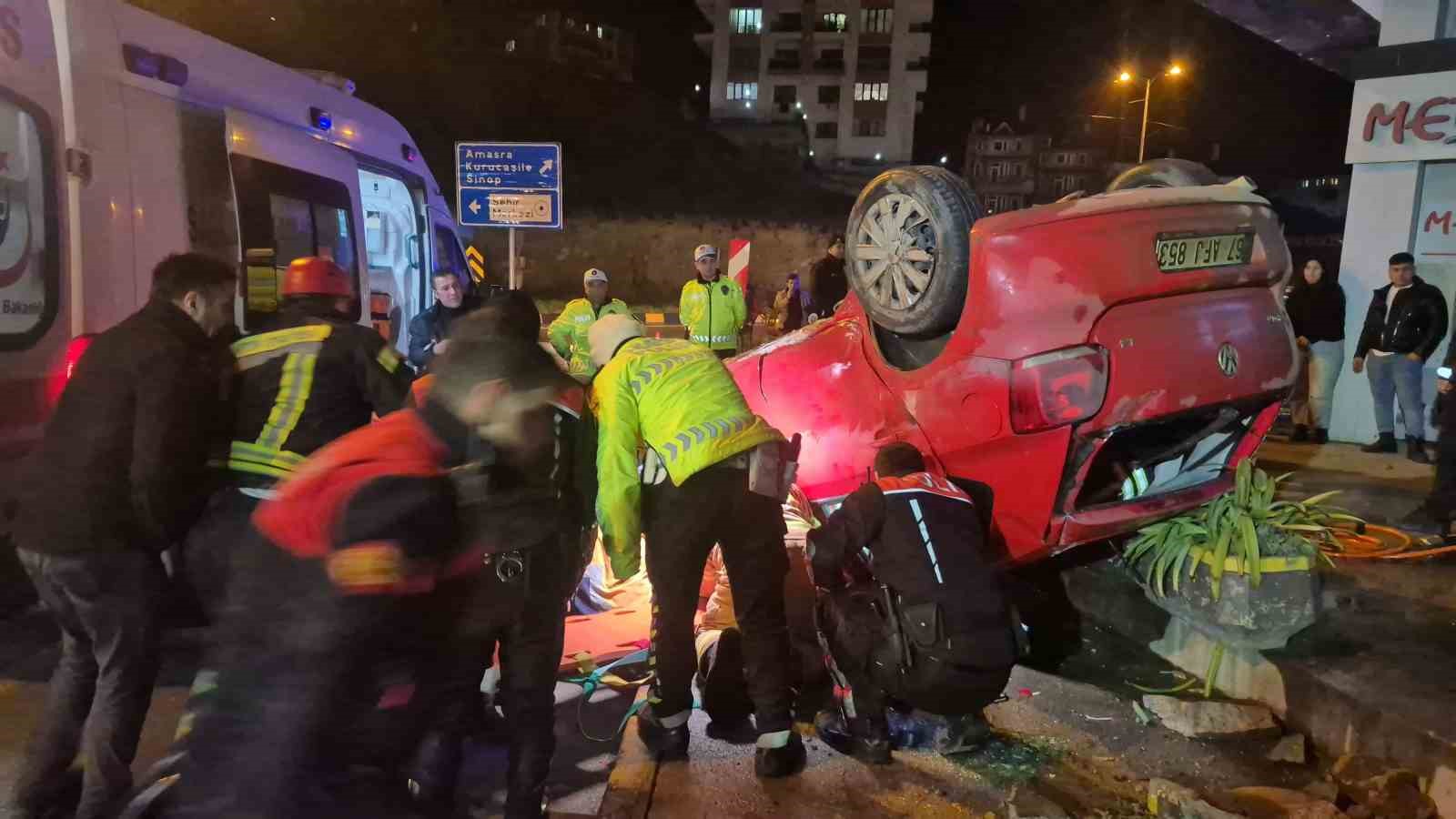 polisten-kacan-arac-takla-atti-3-yarali