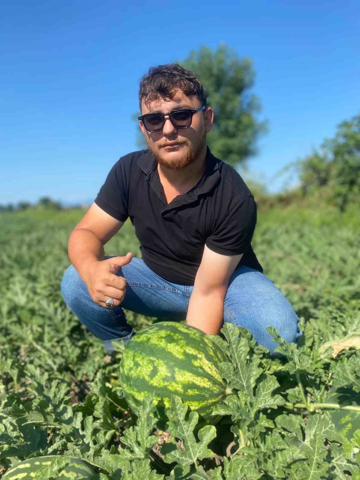 samsunda-28-yasindaki-genc-evde-asili-bulundu