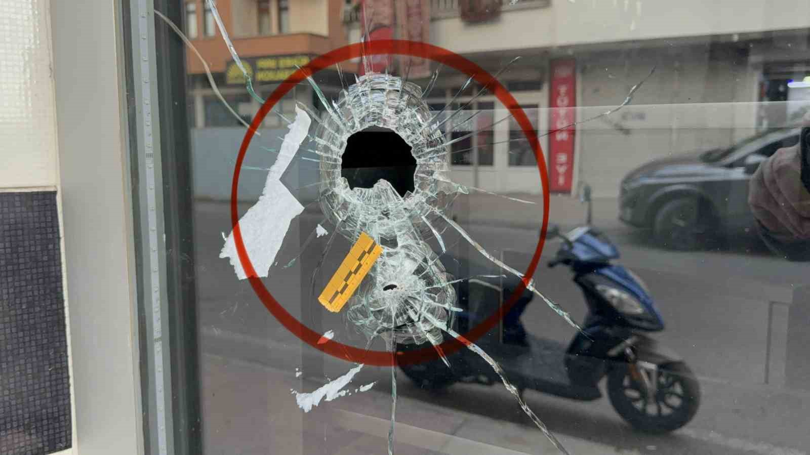 samsunda-motosikletteki-genclere-silahli-saldiri-2-yarali