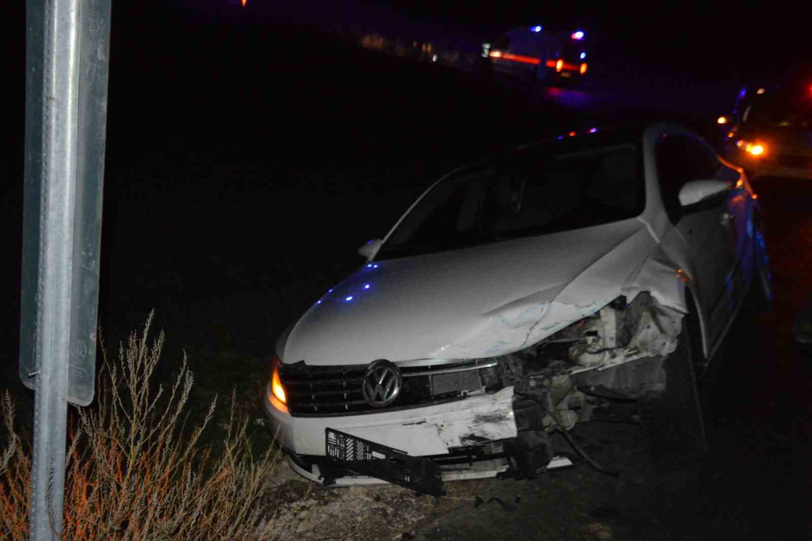 samsunda-uc-arac-birbirine-girdi-3-yarali