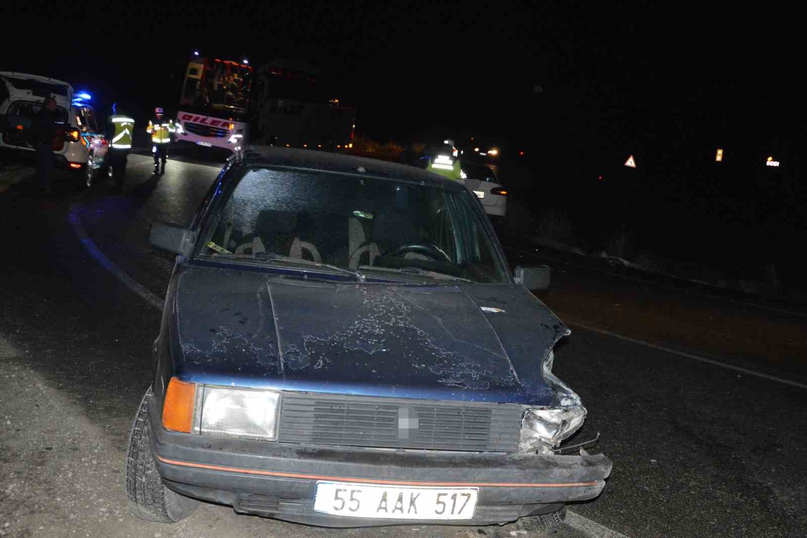 samsunda-uc-arac-birbirine-girdi-3-yarali