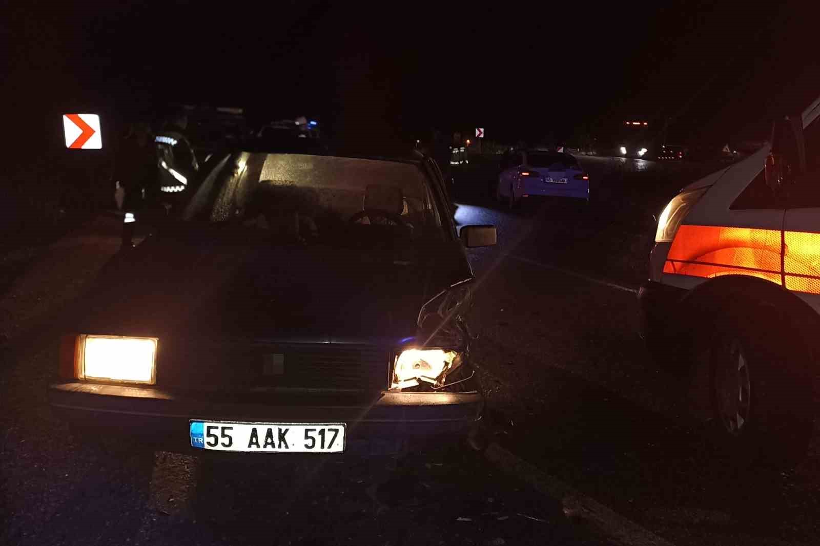 samsunda-uc-arac-birbirine-girdi-3-yarali