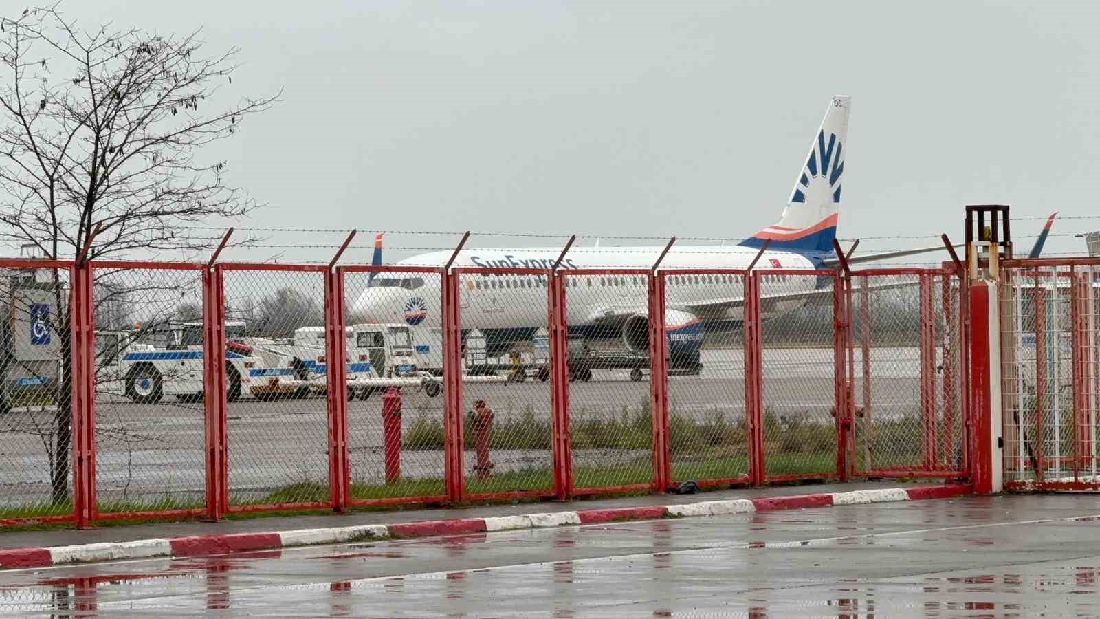 samsunda-yolcu-ucagi-marti-surusune-carpti