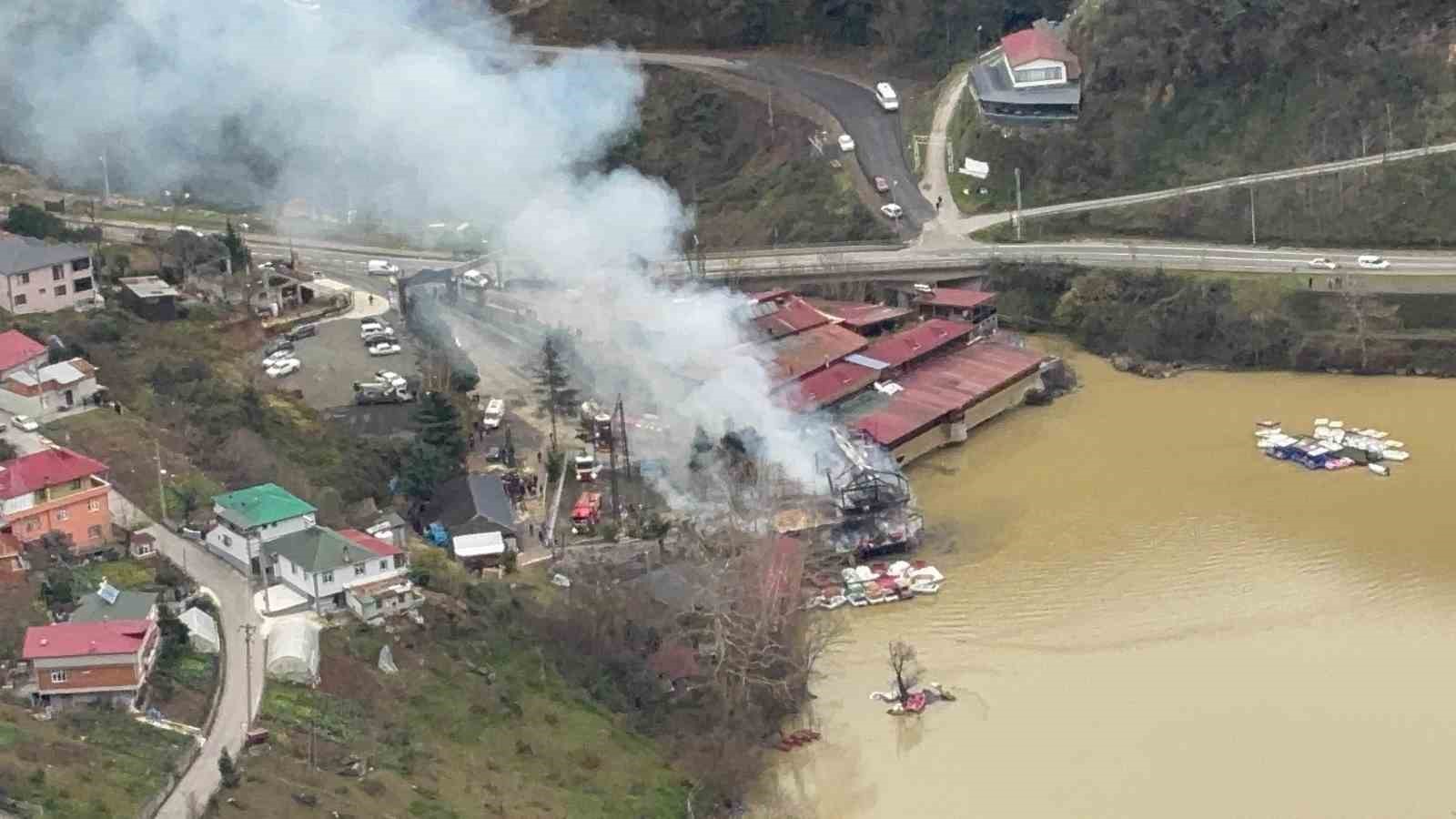 sera-golundeki-turistik-isletmede-yangin