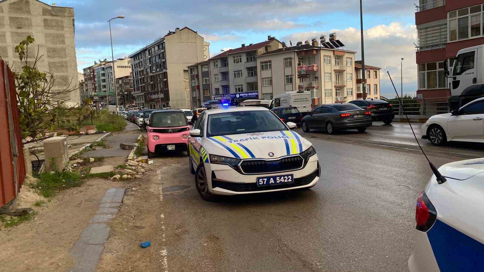 sinopta-devrilen-motosiklette-surucu-yaralandi