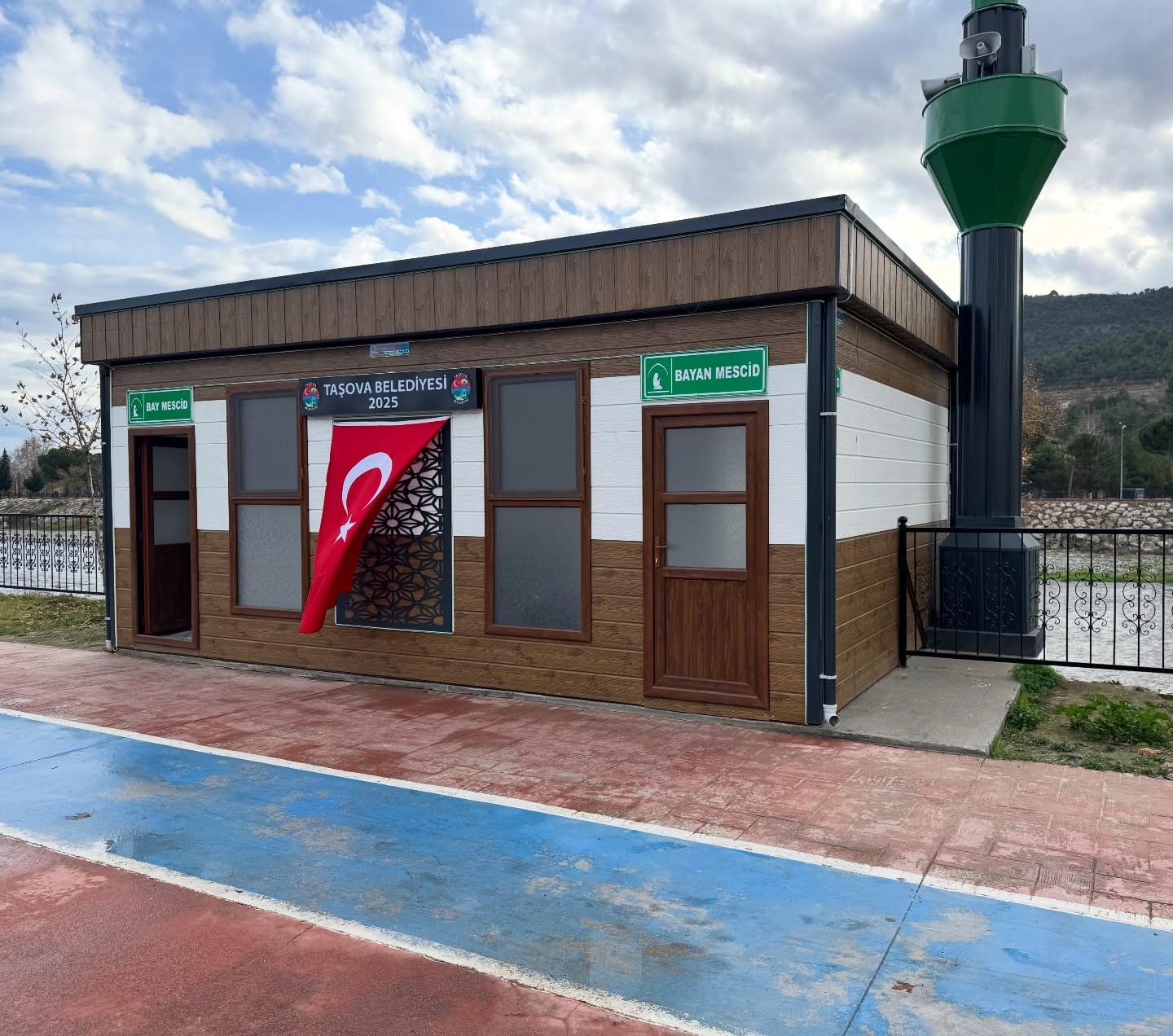 tasovada-millet-bahcesinde-mescit-duvari-tahrip-edildi