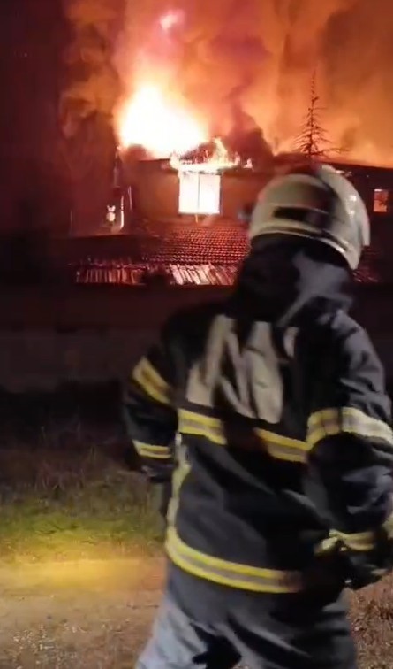 turhalda-cikan-yanginda-bir-kadin-hayatini-kaybetti