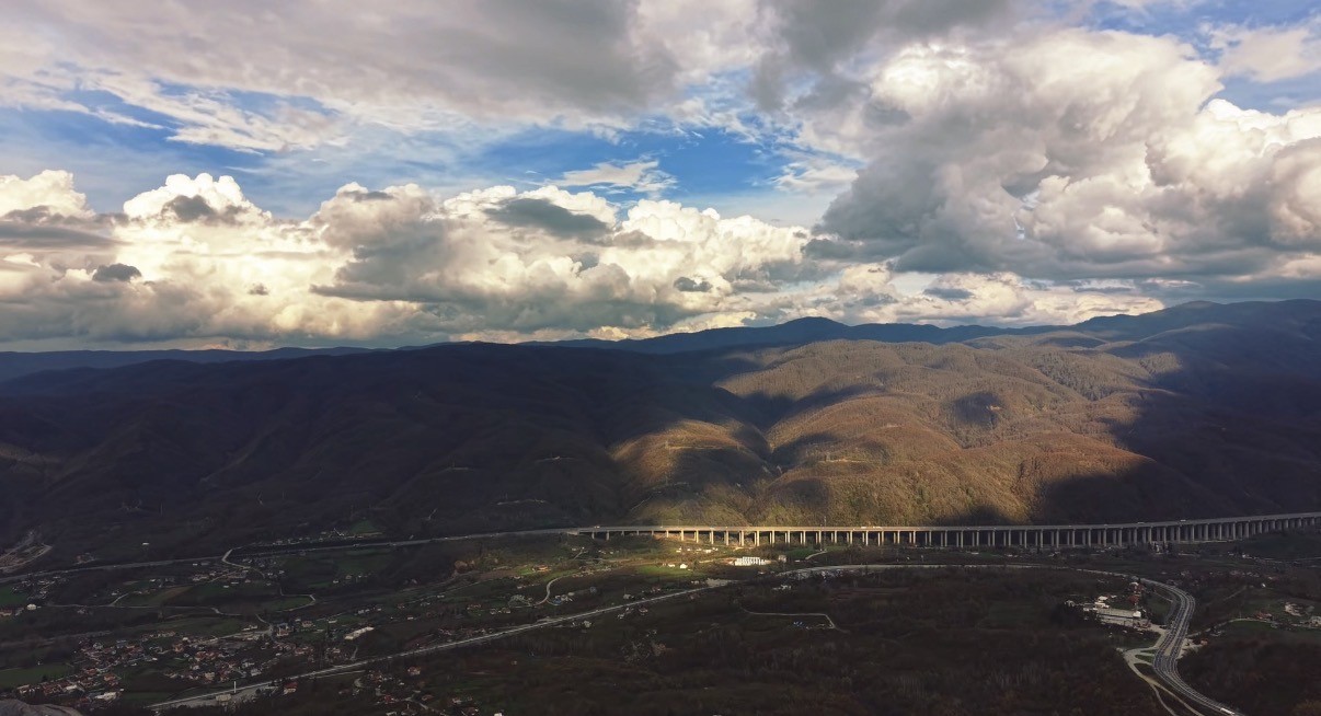 turkiyenin-en-onemli-gecis-guzergahi-ayni-karede