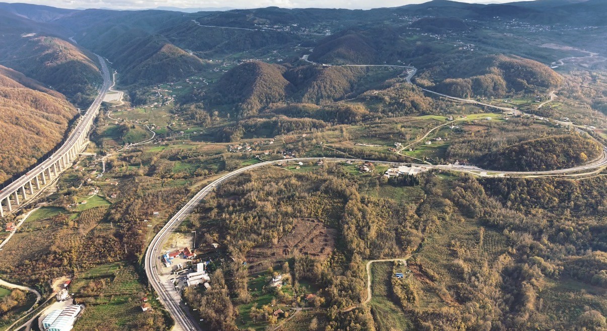 turkiyenin-en-onemli-gecis-guzergahi-ayni-karede