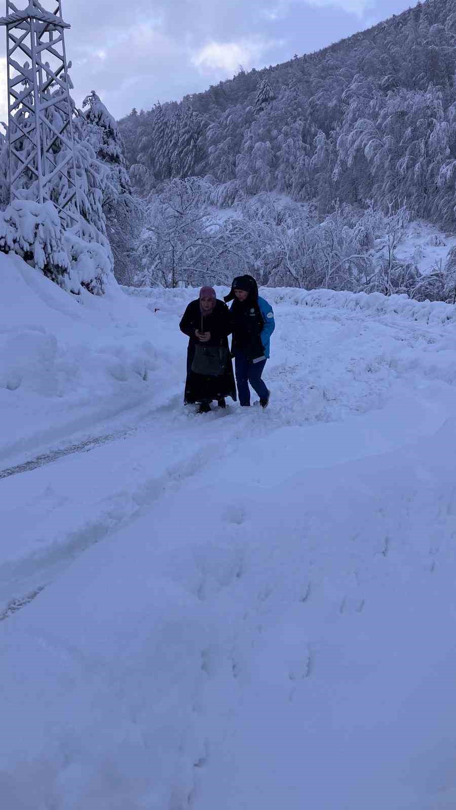 umke-ekipleri-62-yasindaki-hastaya-ulasti