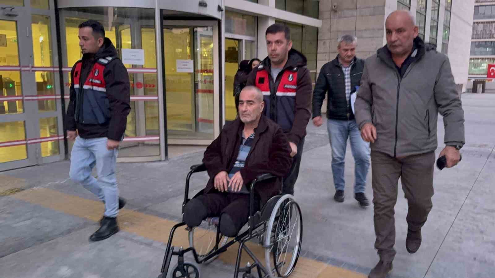 uyusturucu-ticaretinden-11-yil-ceza-yedi-ayaklari-olmayan-hukumlu-tekerlekli-sandalyeyle-cezaevine-goturuldu